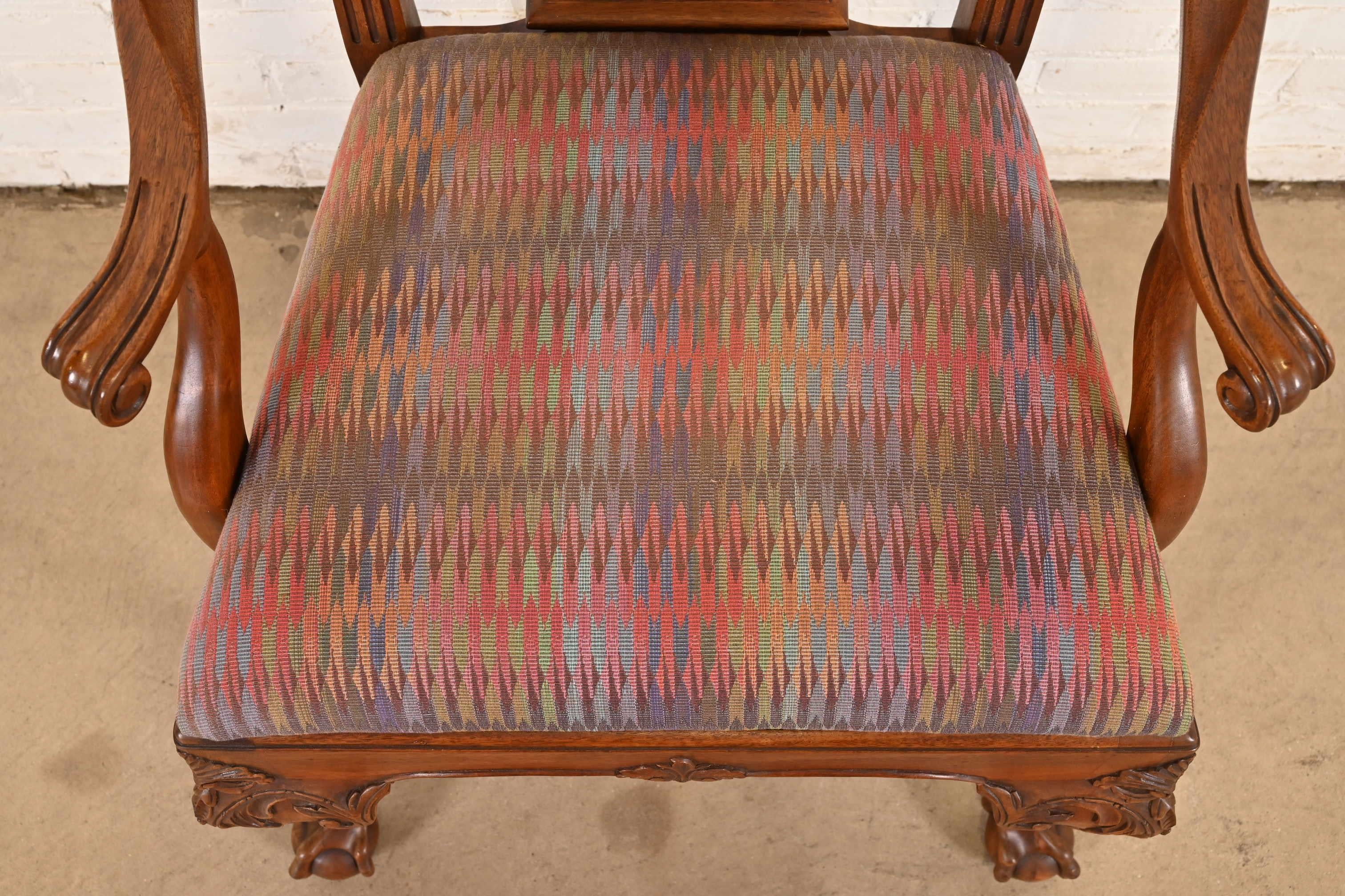 Henredon Chippendale Sillones de Caoba Tallada o Sillas de Capitán de Comedor, Pareja 3