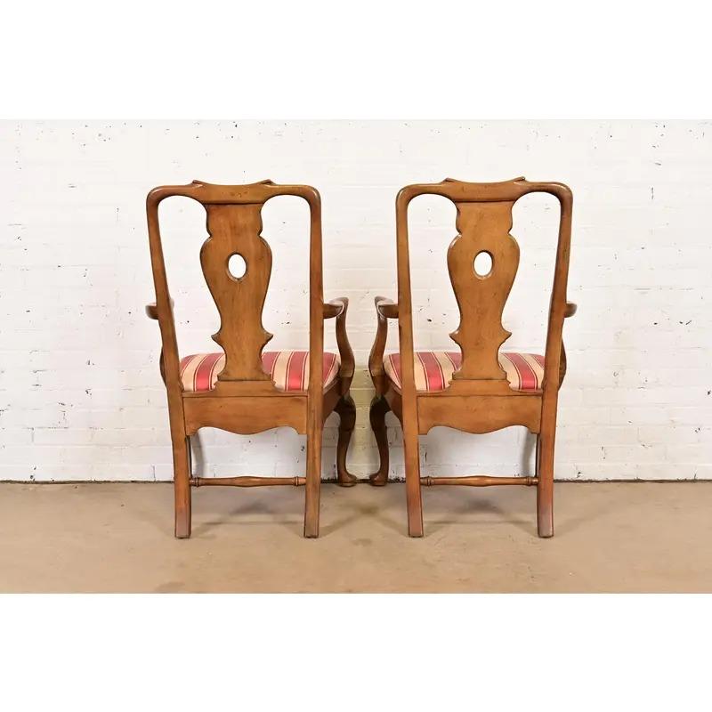 Paire de fauteuils Chippendale en acajou sculpté, Henredon en vente 3