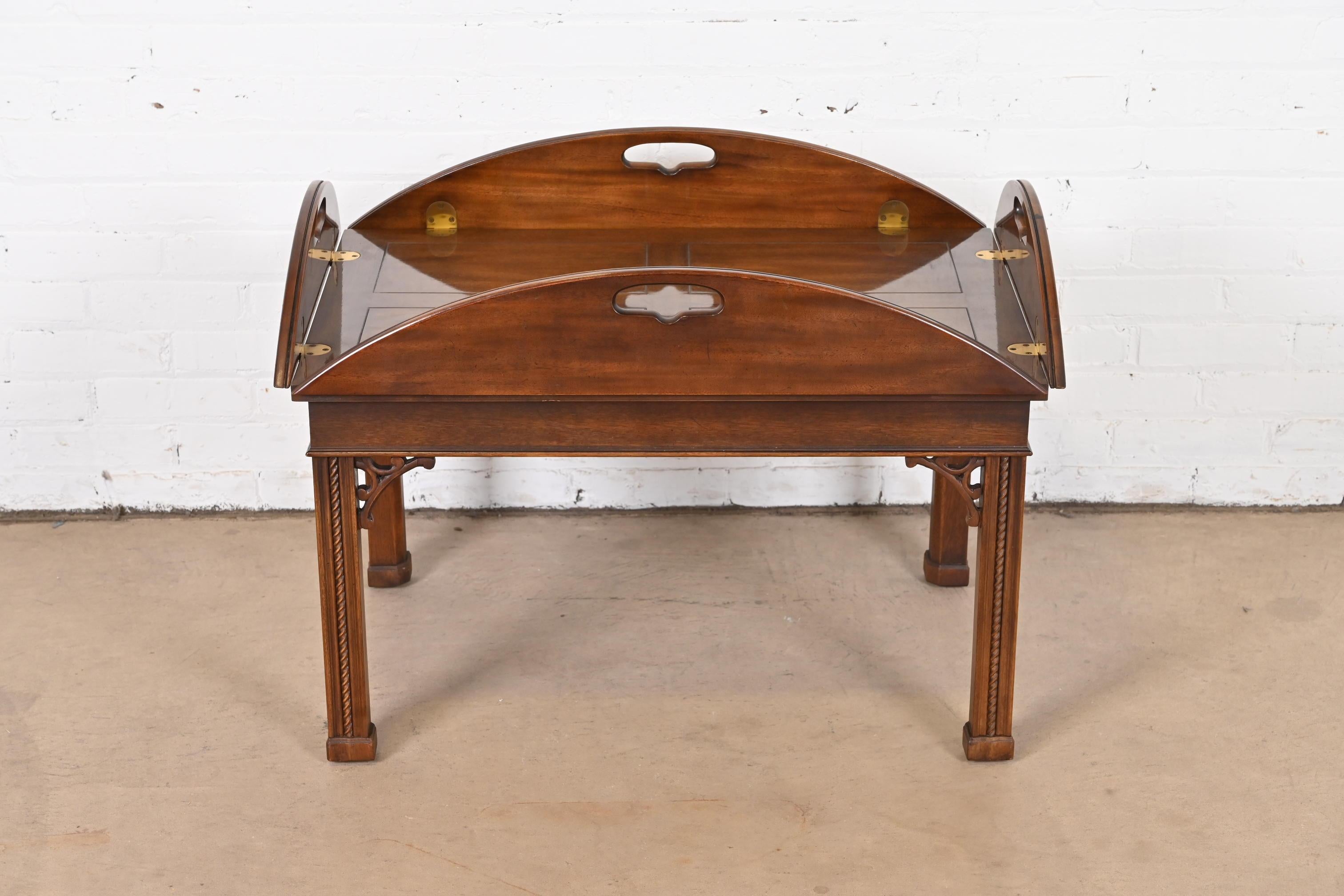 20th Century Henredon Chippendale Carved Mahogany Butler's Coffee Table