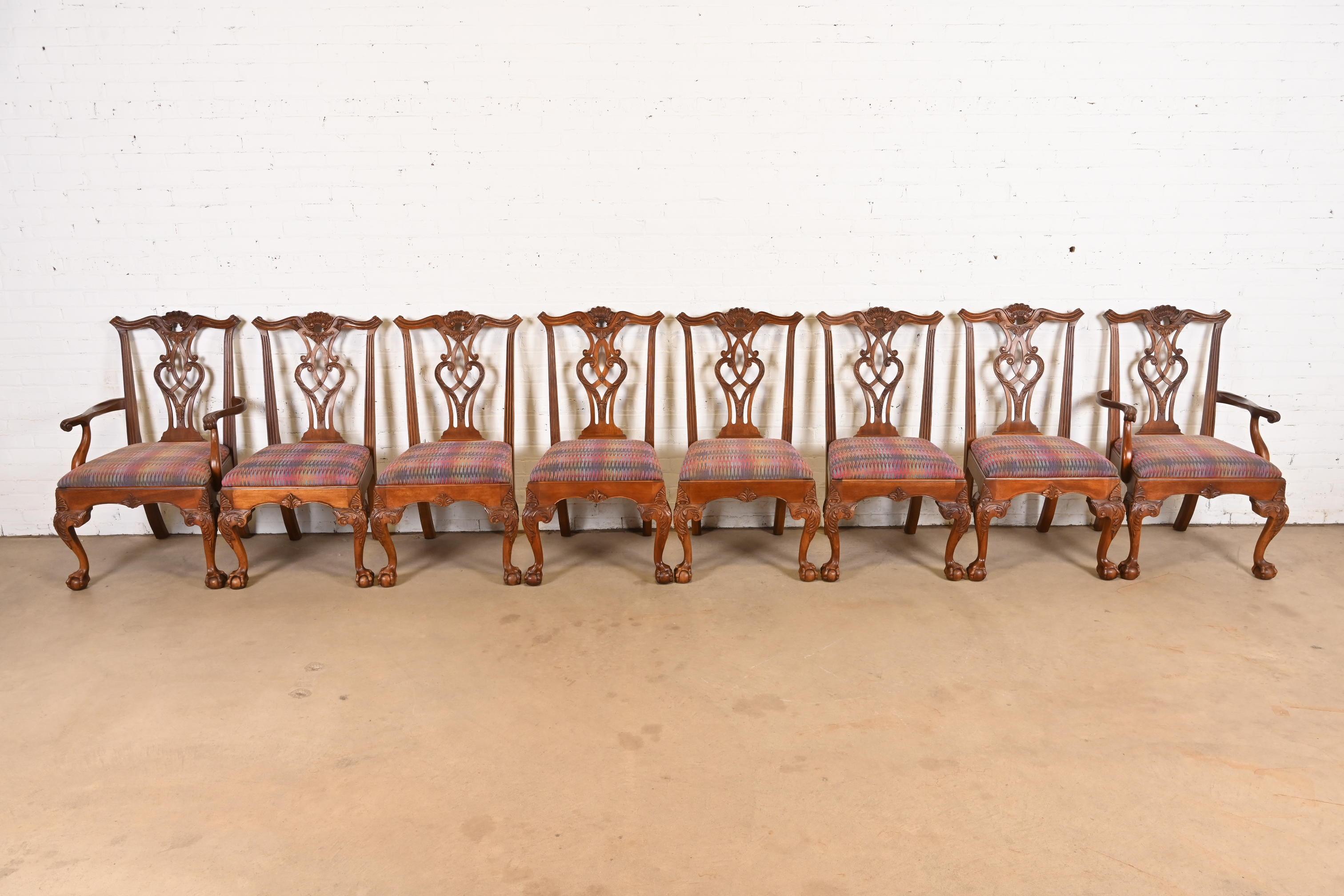 Henredon Chippendale Carved Mahogany Dining Chairs, Set of Eight In Good Condition In South Bend, IN