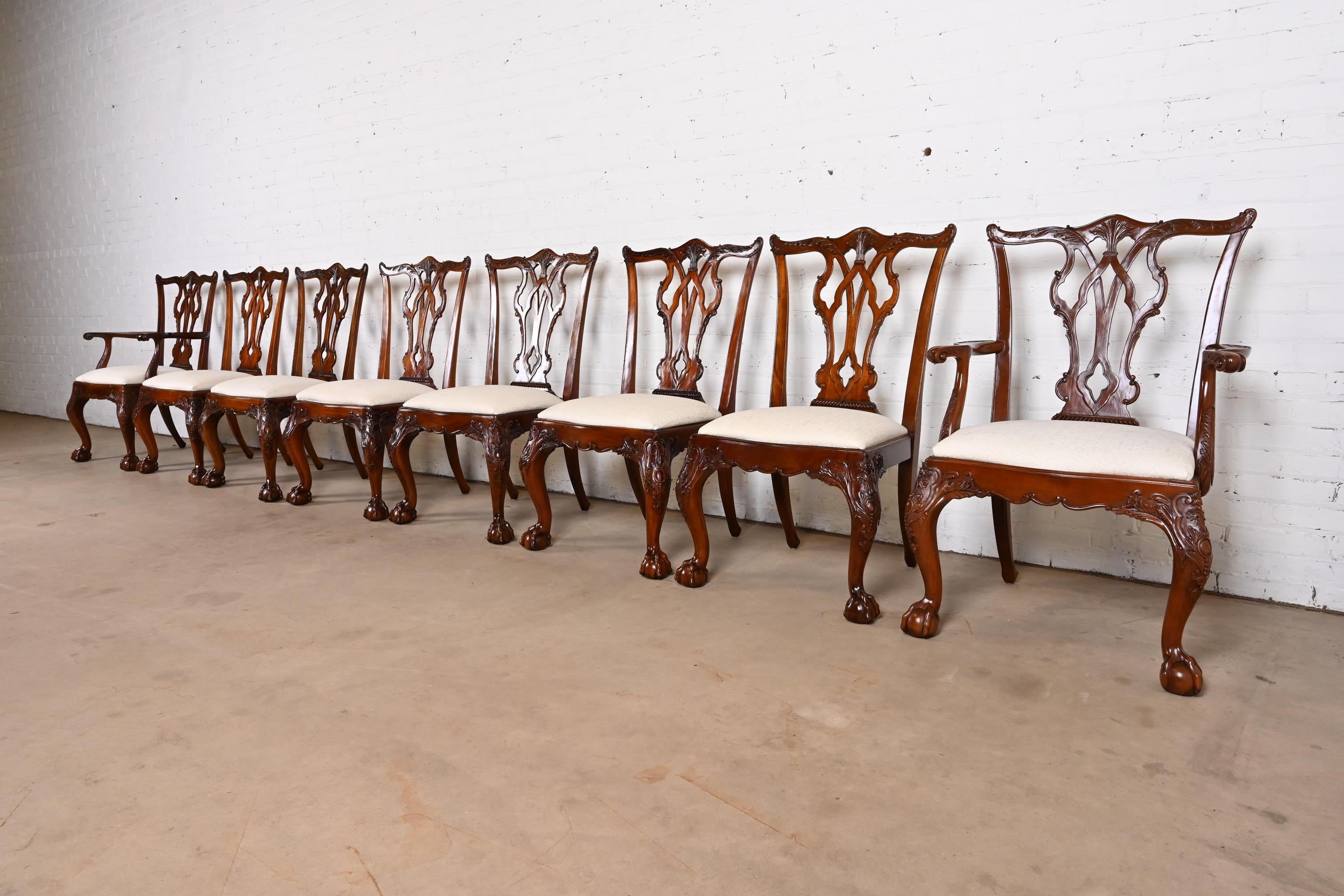 20th Century Henredon Chippendale Carved Mahogany Dining Chairs, Set of Eight