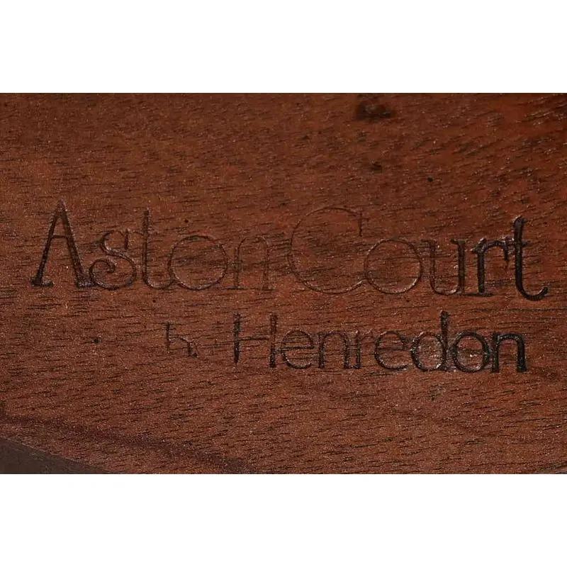 Sedie da pranzo in mogano intagliato Henredon Chippendale, set di sei sedie in vendita 4