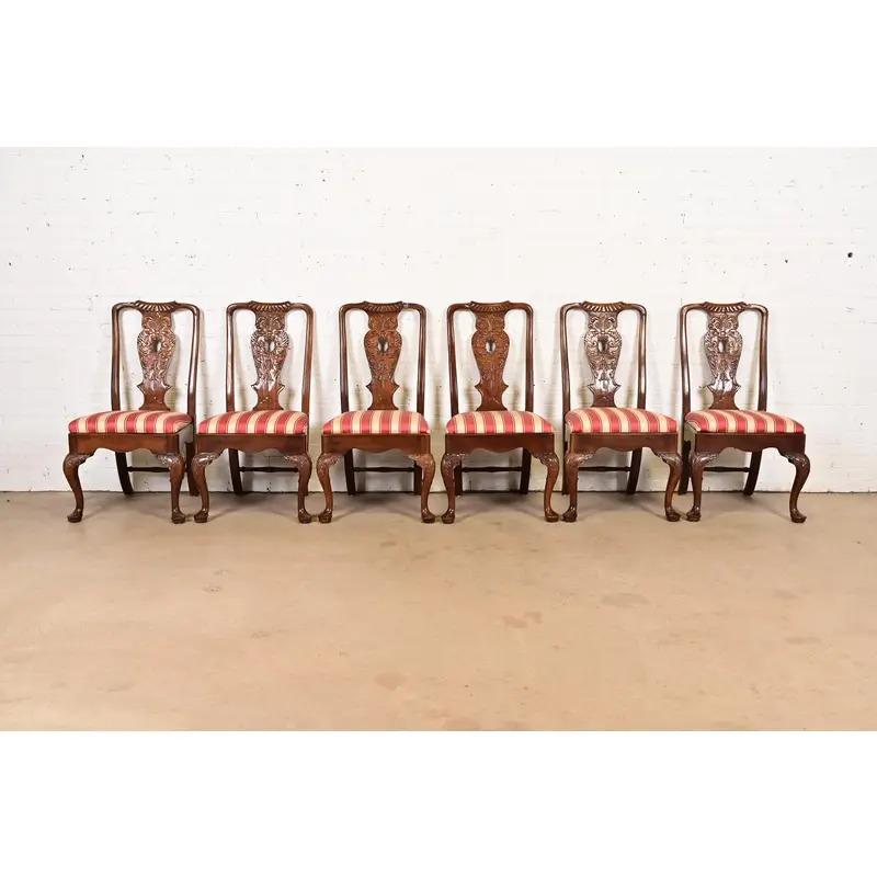 Georgiano Sedie da pranzo in mogano intagliato Henredon Chippendale, set di sei sedie in vendita