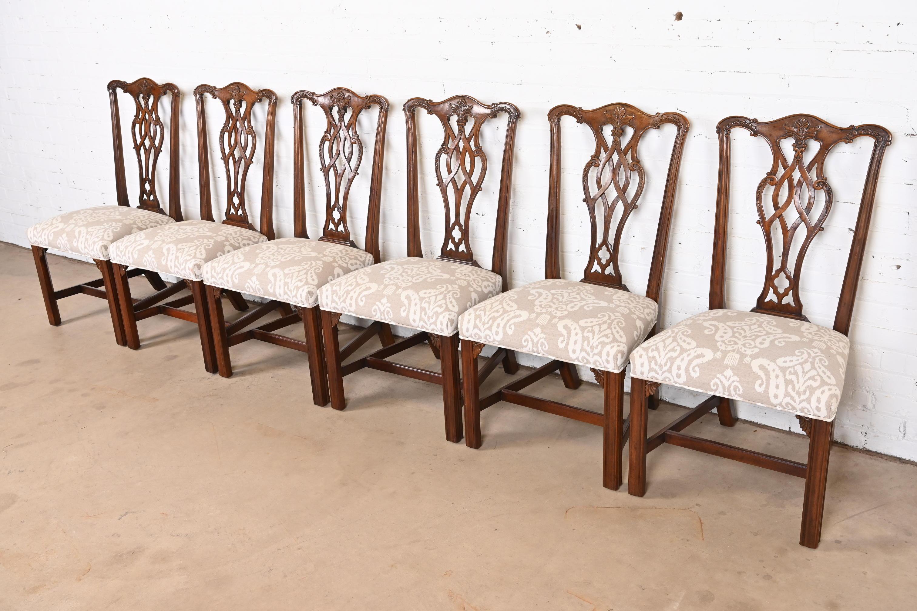 Henredon Chippendale Carved Mahogany Dining Chairs, Set of Six In Good Condition In South Bend, IN