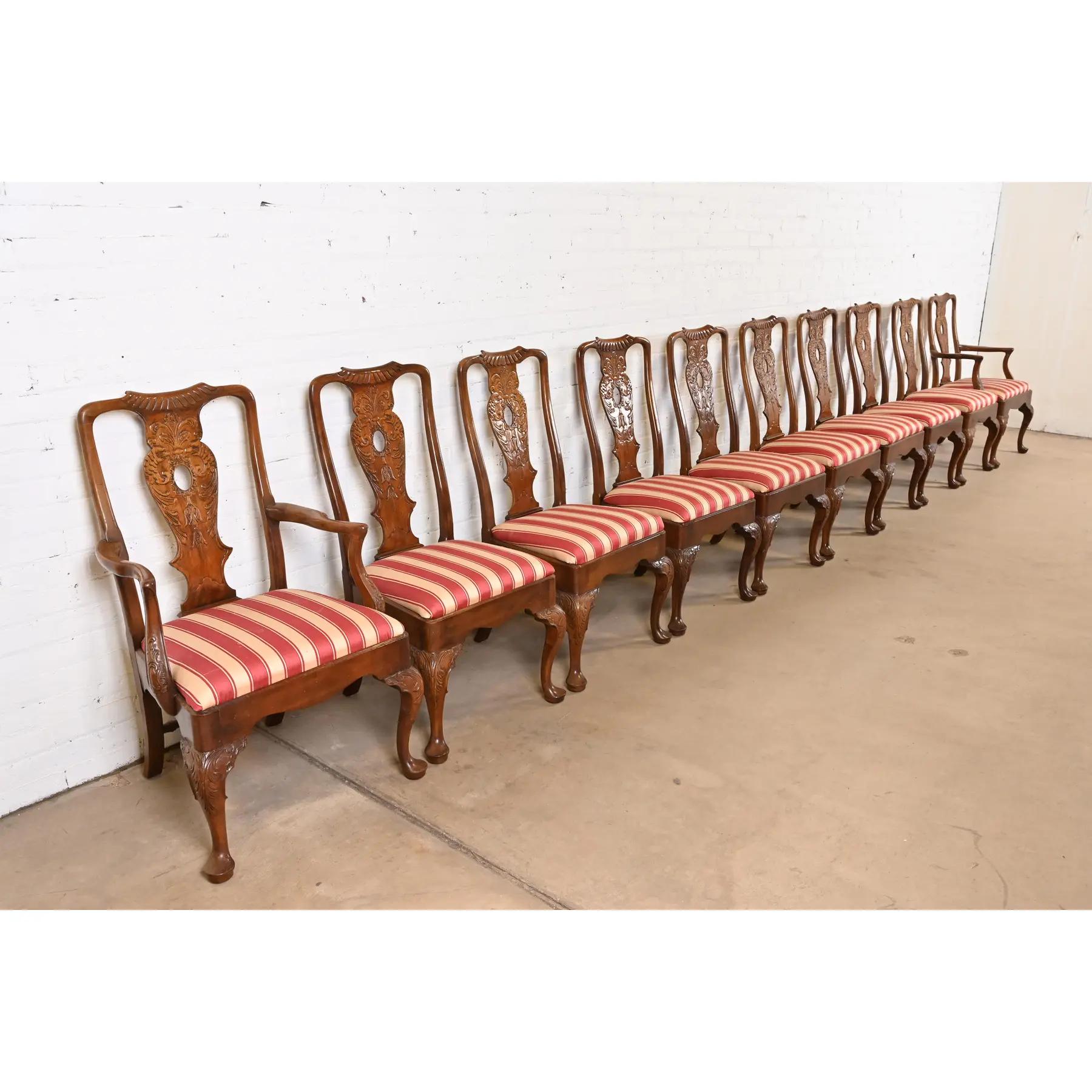 Henredon Chippendale geschnitzte Mahagoni-Esszimmerstühle, Zehn-Set im Zustand „Gut“ im Angebot in South Bend, IN