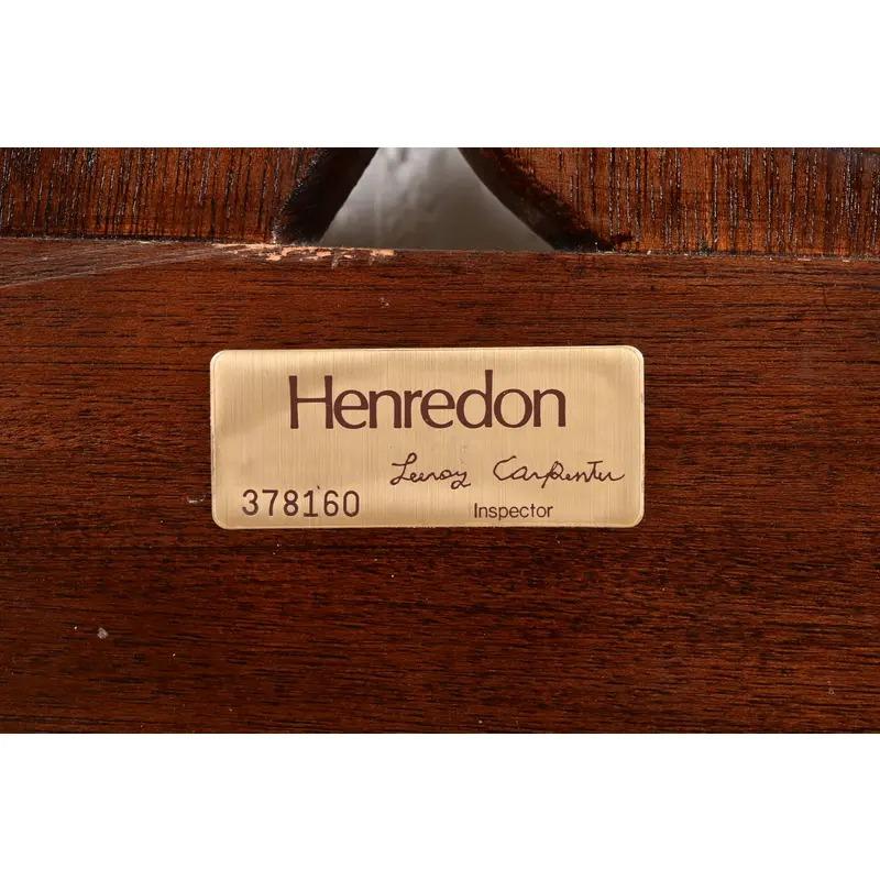 Tête de lit King Size Henredon Chippendale en acajou sculpté en vente 3