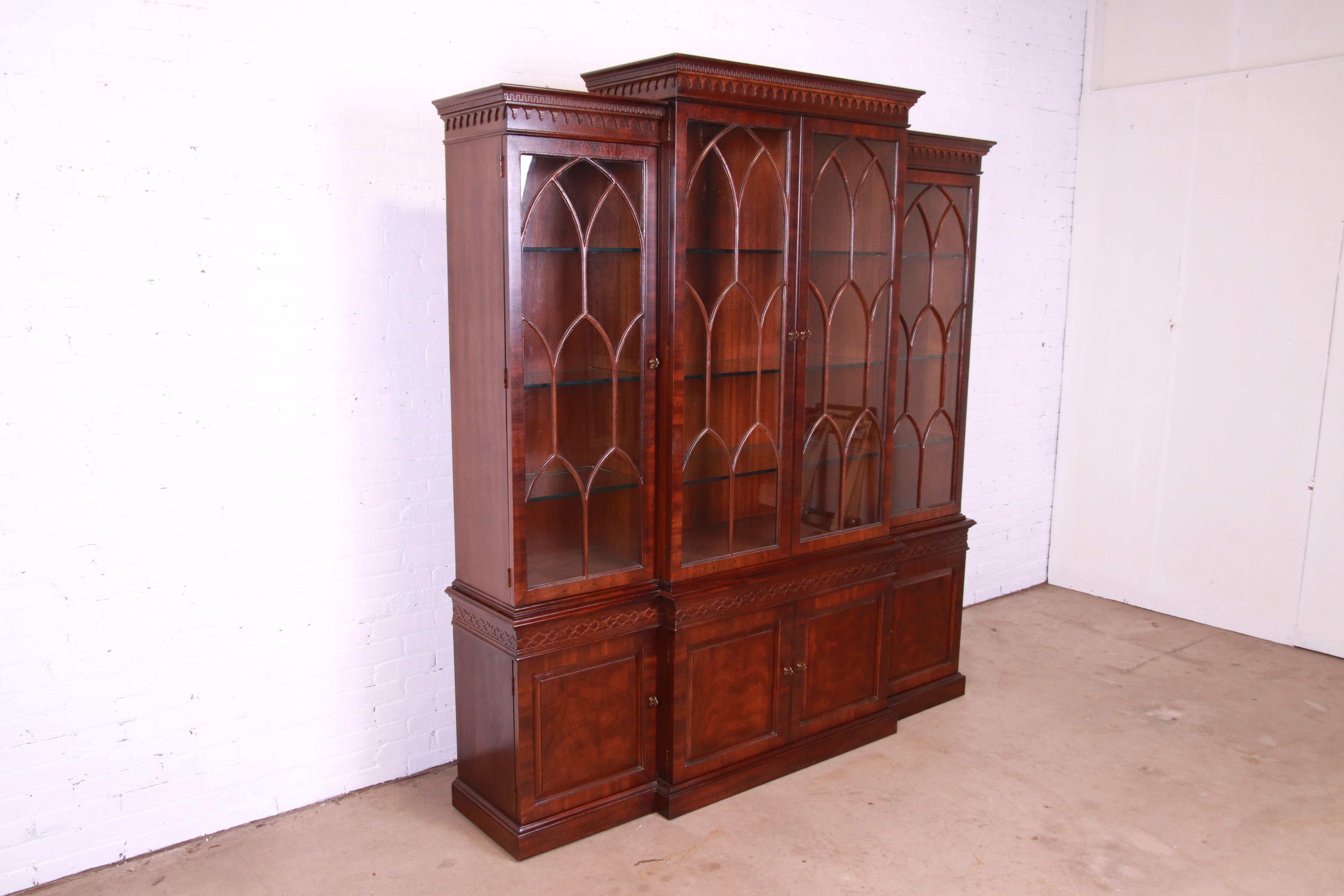 American Henredon Chippendale Carved Mahogany Lighted Breakfront Bookcase Cabinet
