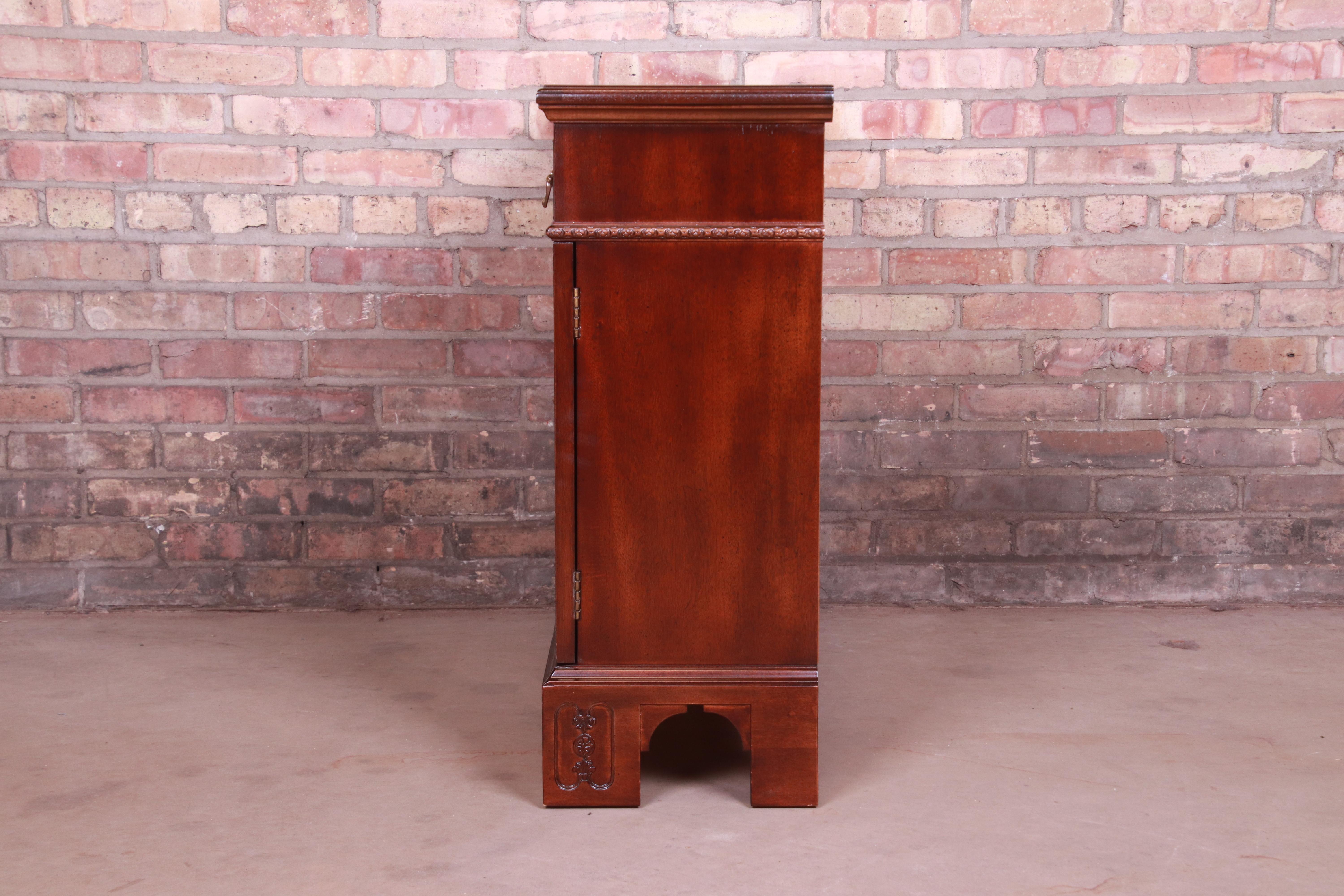 Henredon Chippendale Carved Mahogany Sideboard or Bar Cabinet, Newly Refinished 6