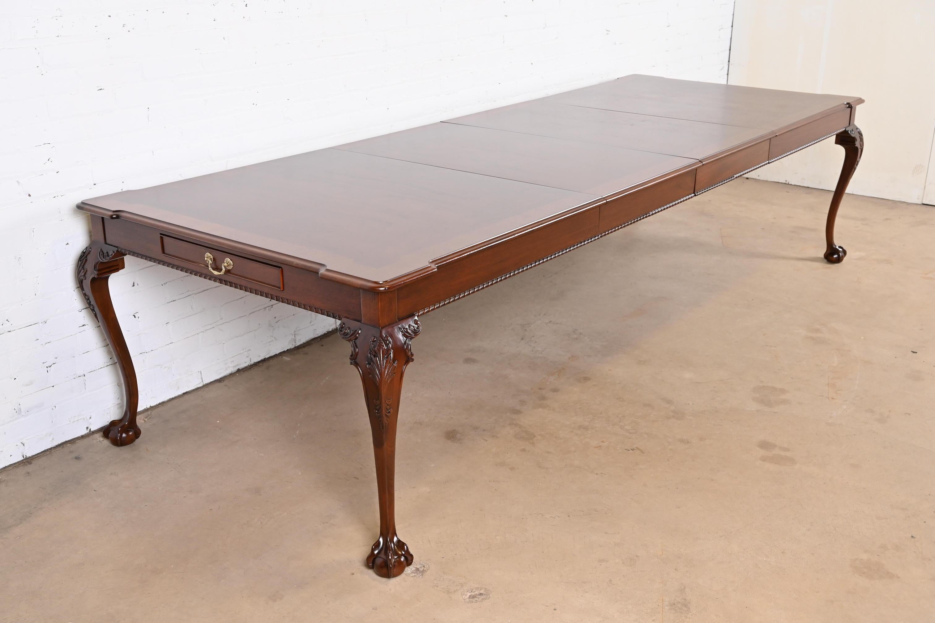 Henredon Chippendale Mahogany and Burl Wood Dining Table, Newly Refinished For Sale 10