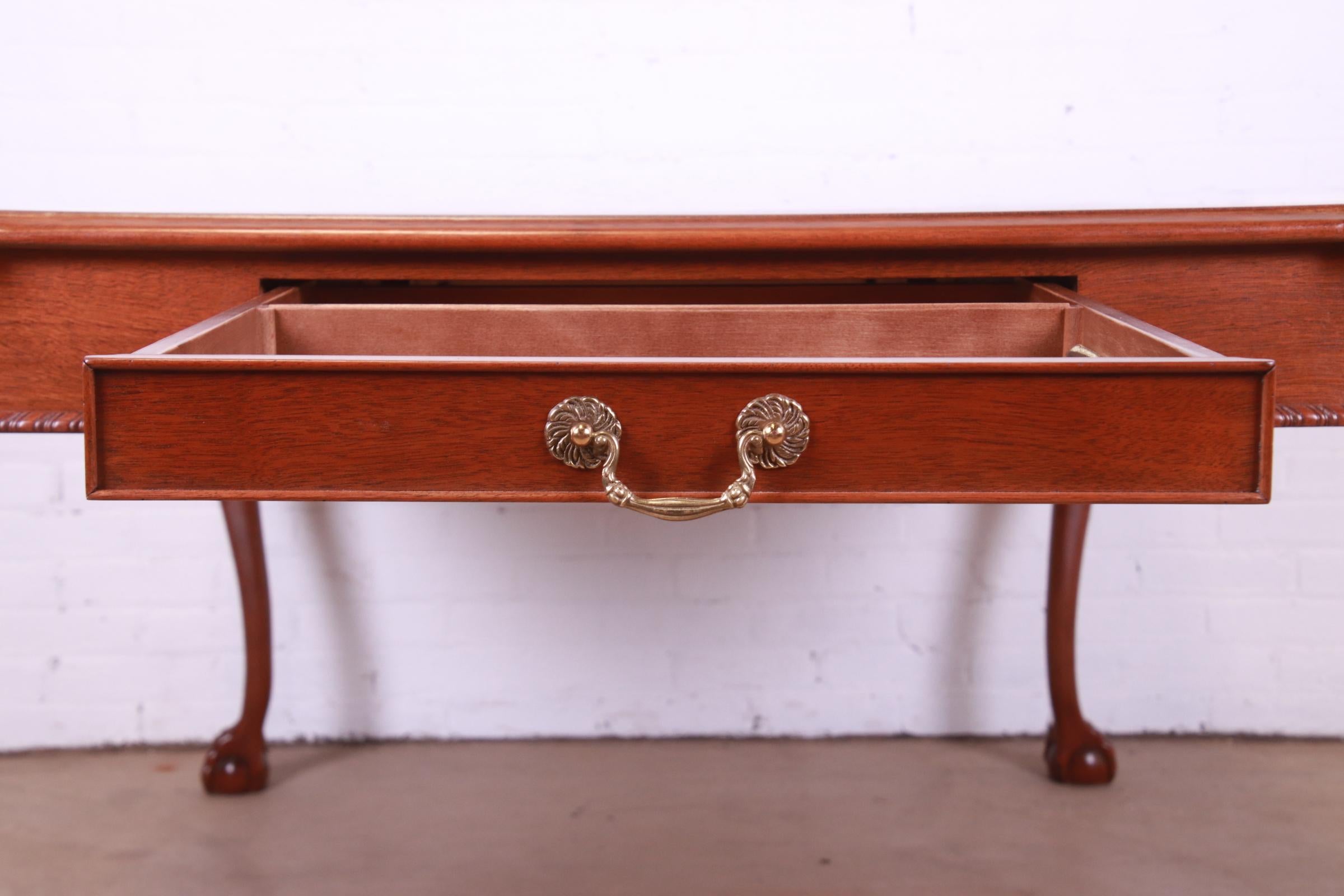 Henredon Chippendale Mahogany and Burl Wood Extension Dining Table, Refinished For Sale 10