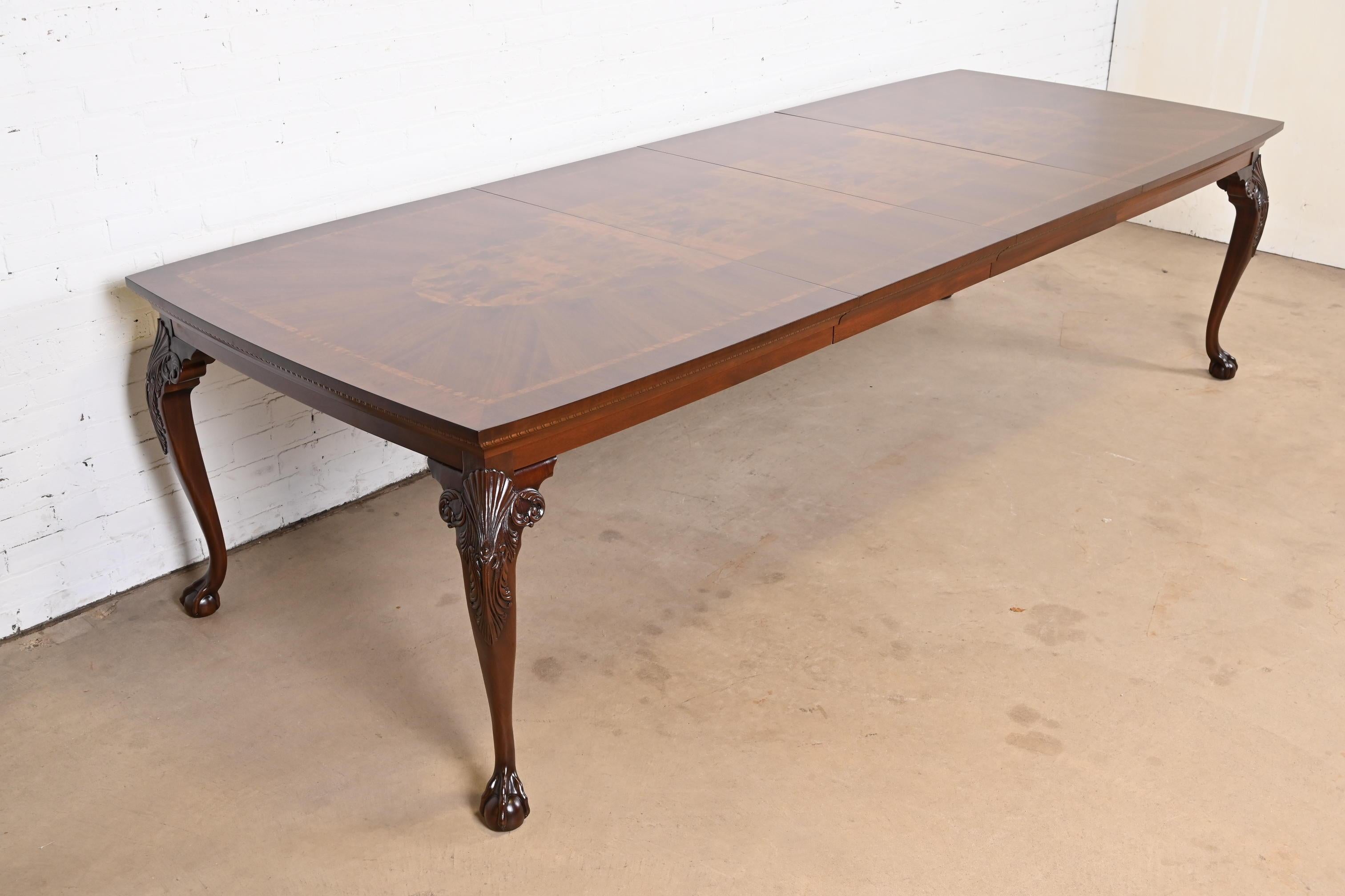 Late 20th Century Henredon Chippendale Mahogany and Inlaid Burl Wood Extension Dining Table