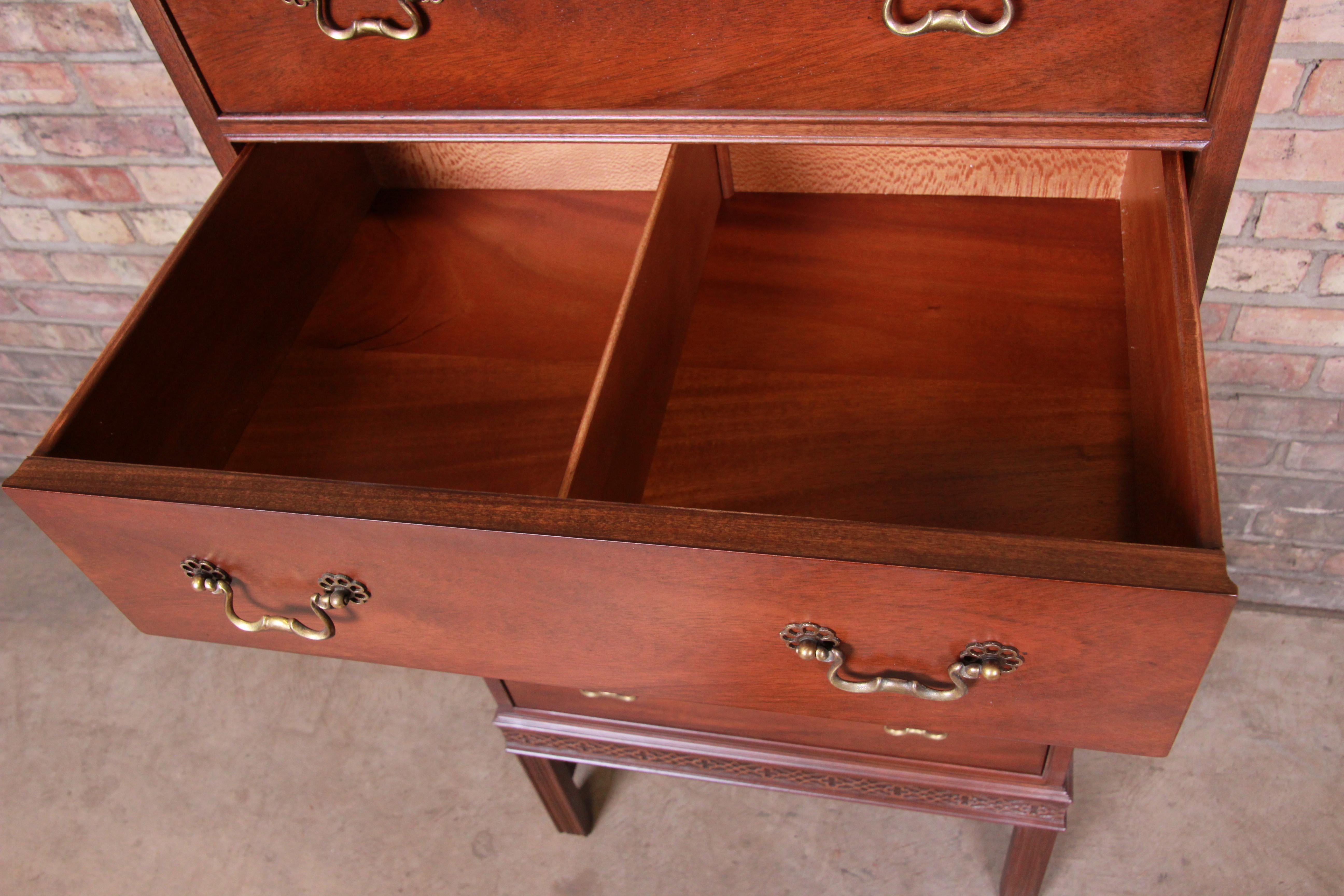 Henredon Chippendale Mahogany Lingerie Chest or Semainier, Newly Refinished 4