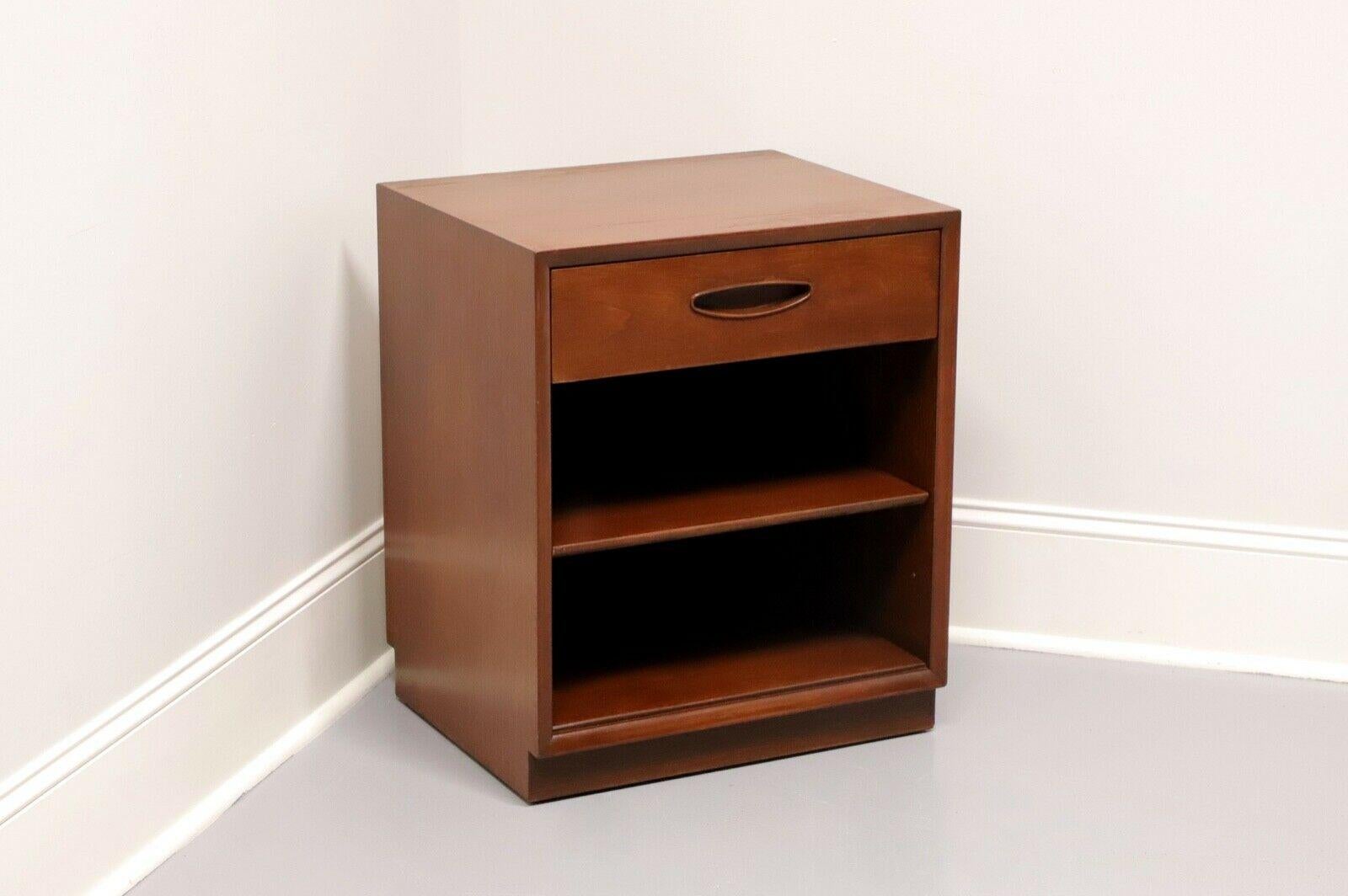 20th Century HENREDON Circa '60 Mid Century Modern MCM Walnut Nightstand