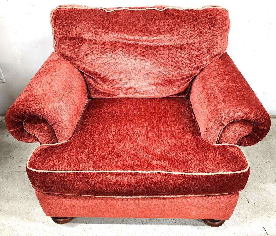 For FULL item description click on CONTINUE READING at the bottom of this page.

Offering One Of Our Recent Palm Beach Estate Fine Furniture Acquisitions Of A
HENREDON Plush Comfy Armchair Lounge Chair 

Coloration: We would call the color