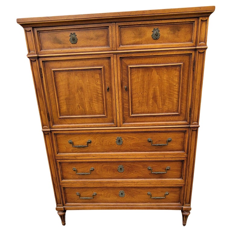 Henredon Custom Folio One Fruitwood Chest of Drawers For Sale at 1stDibs
