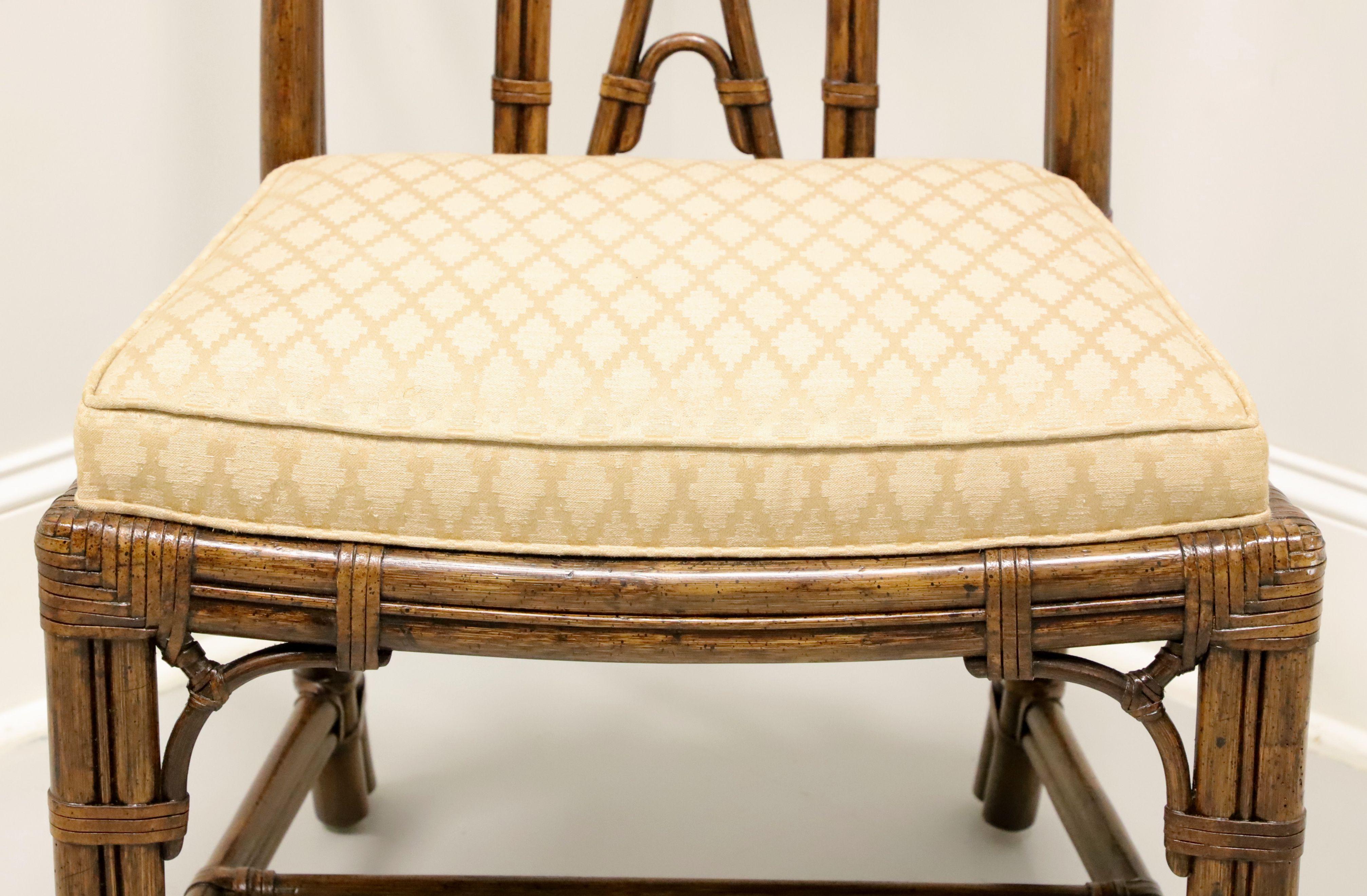 Tissu Chaise Chippendale chinoise à haut dossier en faux bambou HENREDON en vente