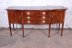Henredon Federal Style Banded and Inlaid Mahogany Sideboard Credenza