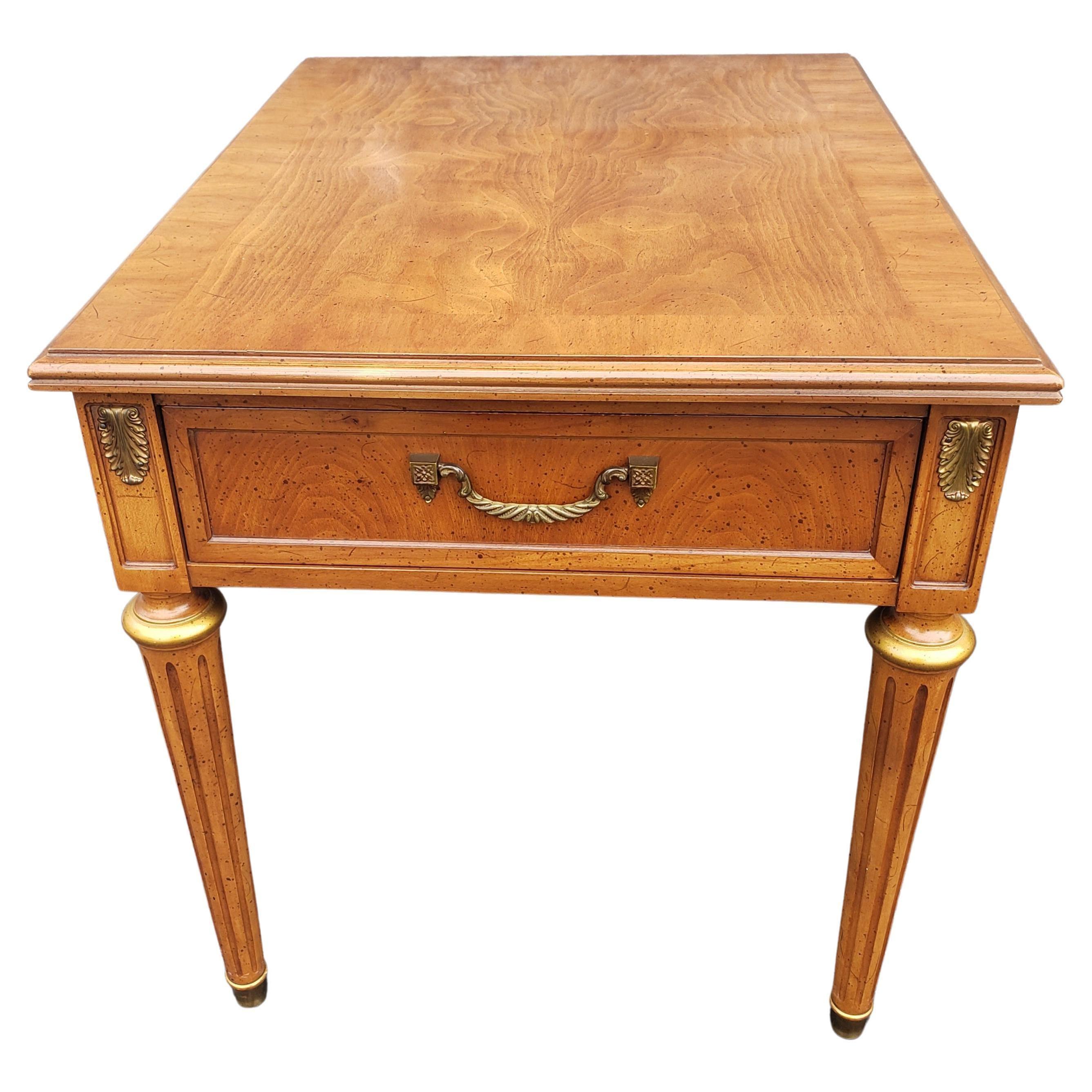 Henredon Fine Furniture Burl Walnut Banded Top Side Table For Sale