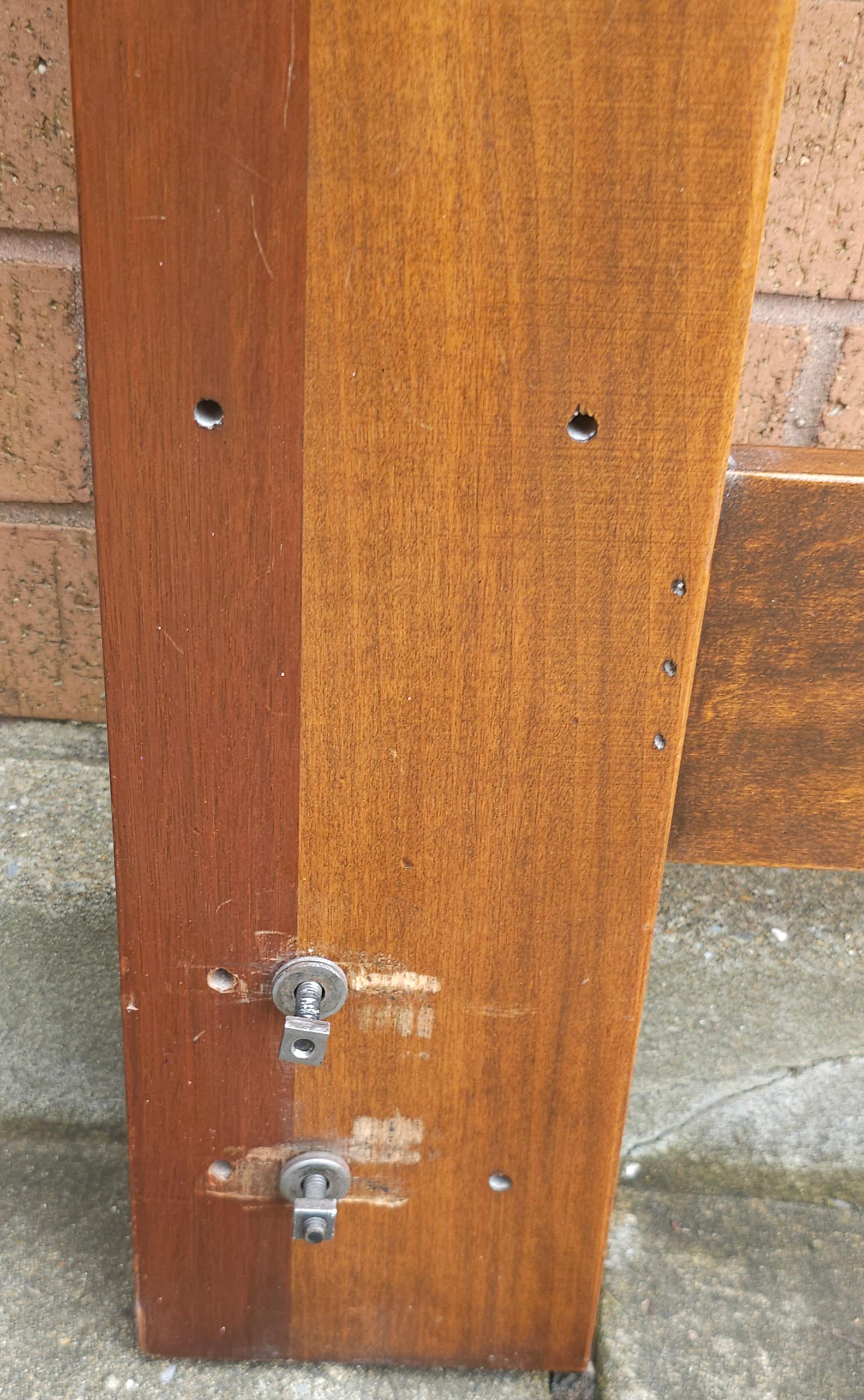 Henredon Fine Furniture Chippendale Style Mahogany King Size Headboard In Good Condition For Sale In Germantown, MD