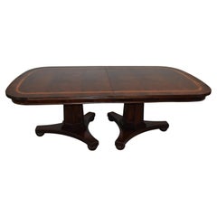 Henredon Mesa de Comedor Imperio de Caoba Flameada Colección Natchez Tablero Bandeado