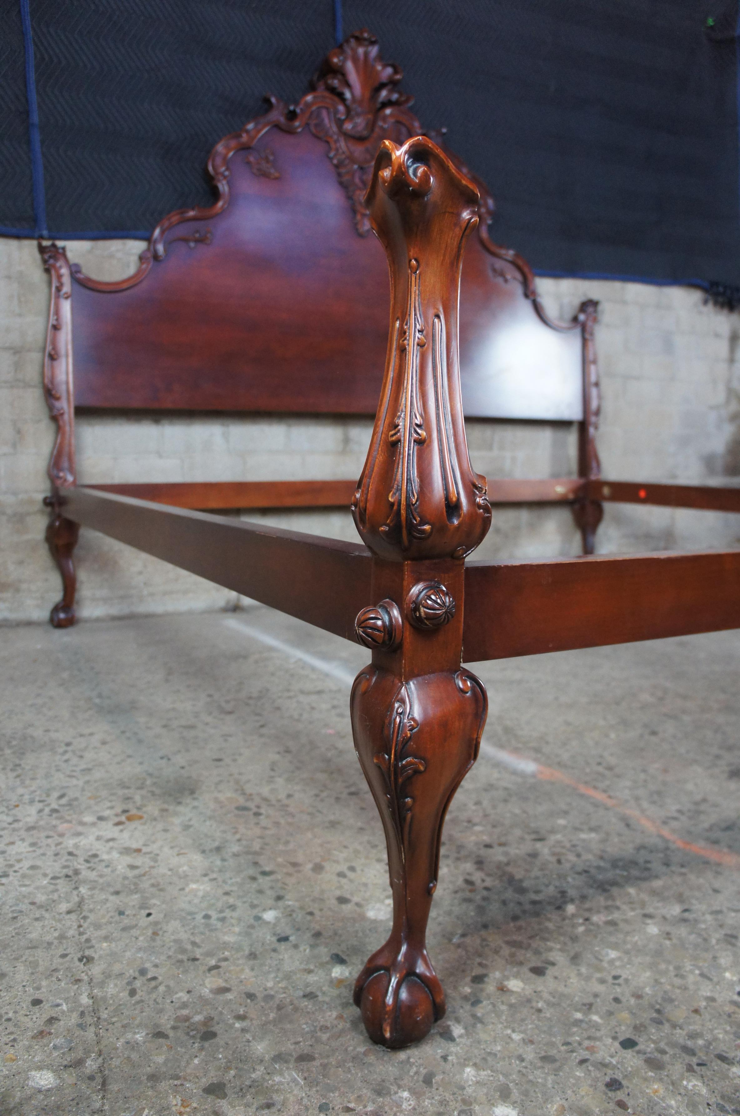 20th Century Henredon for Ralph Lauren Hudson Chippendale Style Baroque Mahogany King Bed