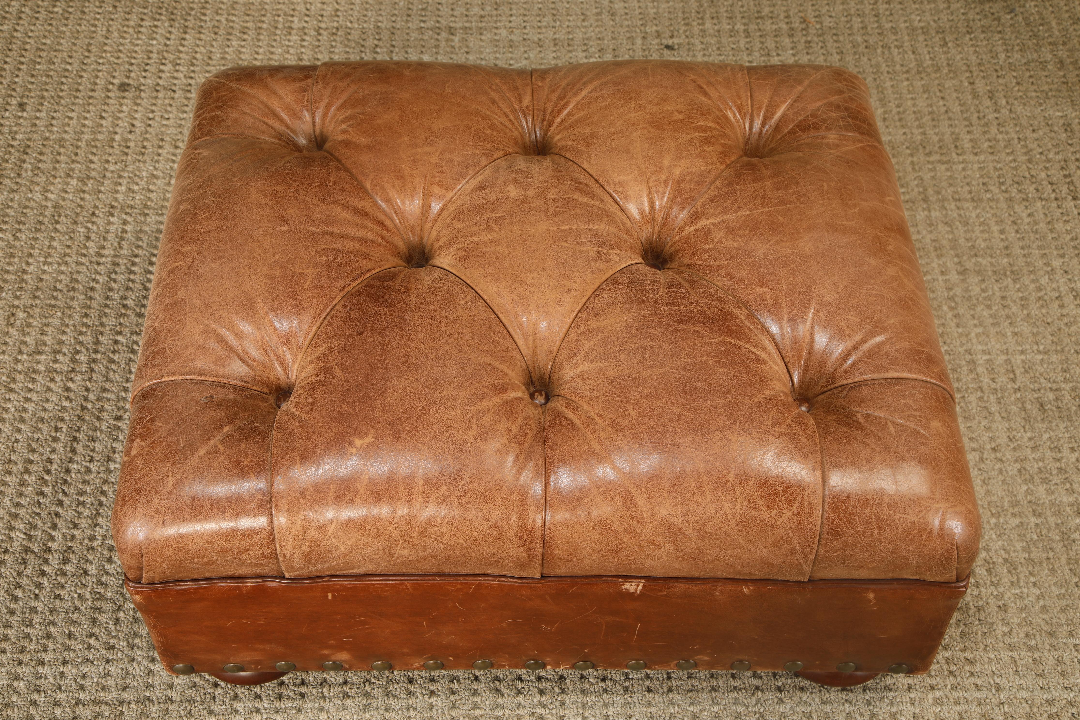 Henredon for Ralph Lauren Leather Wingback Writer's Club Chair & Ottoman, signé en vente 13