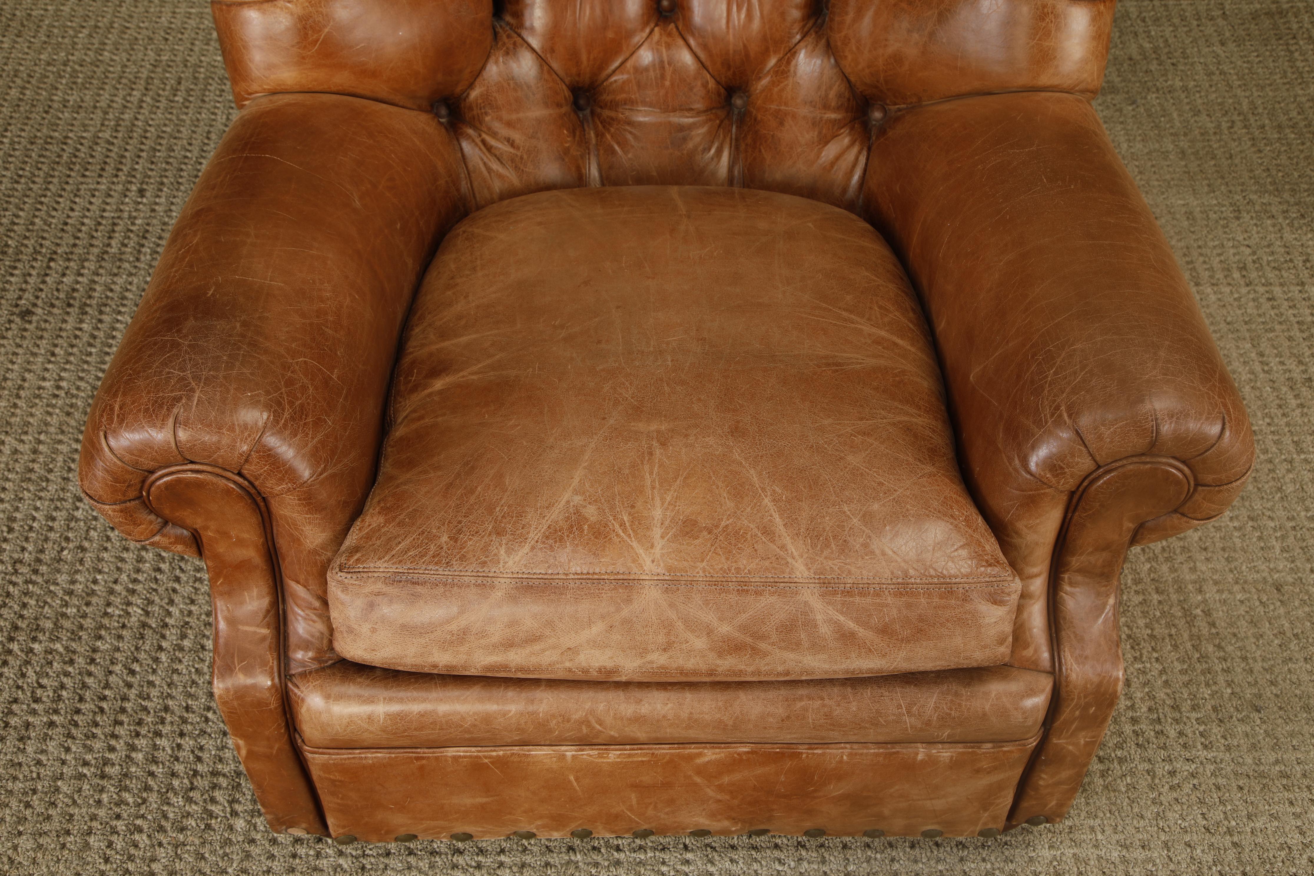 Henredon for Ralph Lauren Leather Wingback Writer's Club Chair & Ottoman, signé en vente 1
