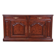 Henredon Französisches geschnitztes Eichenholz Sideboard oder Barschrank, ca. 1970er Jahre