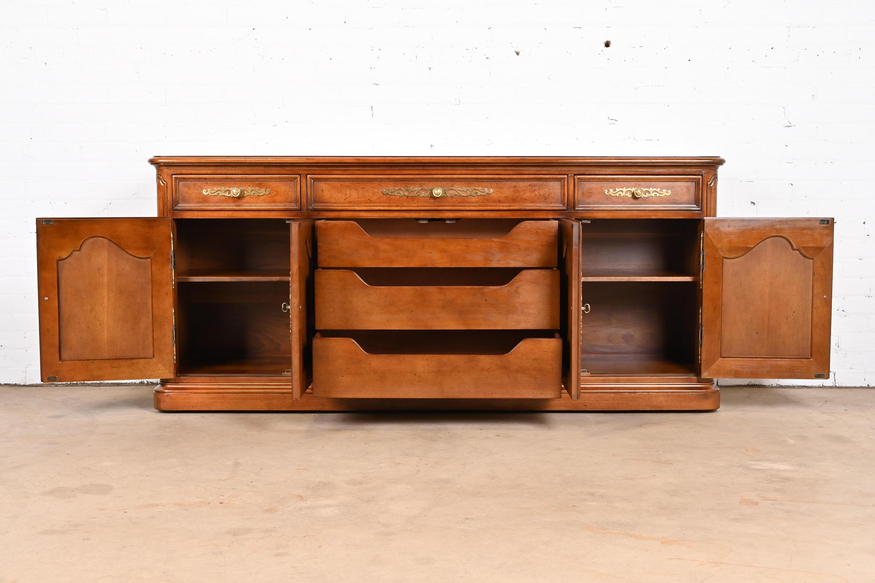 Henredon French Provincial Carved Walnut Sideboard or Bar Cabinet For Sale 1