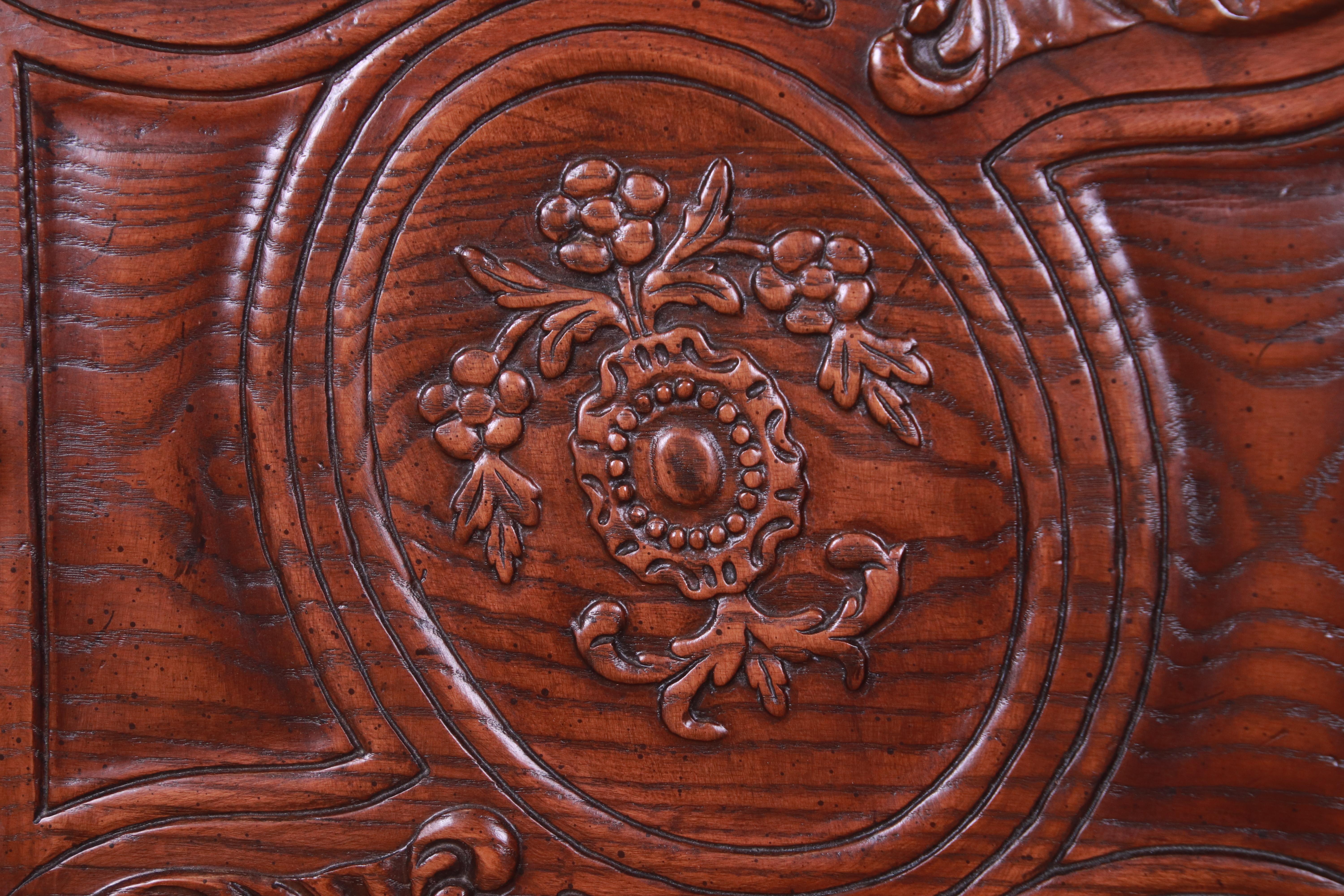Henredon French Provincial Louis XV Carved Oak Armoire Dresser 9
