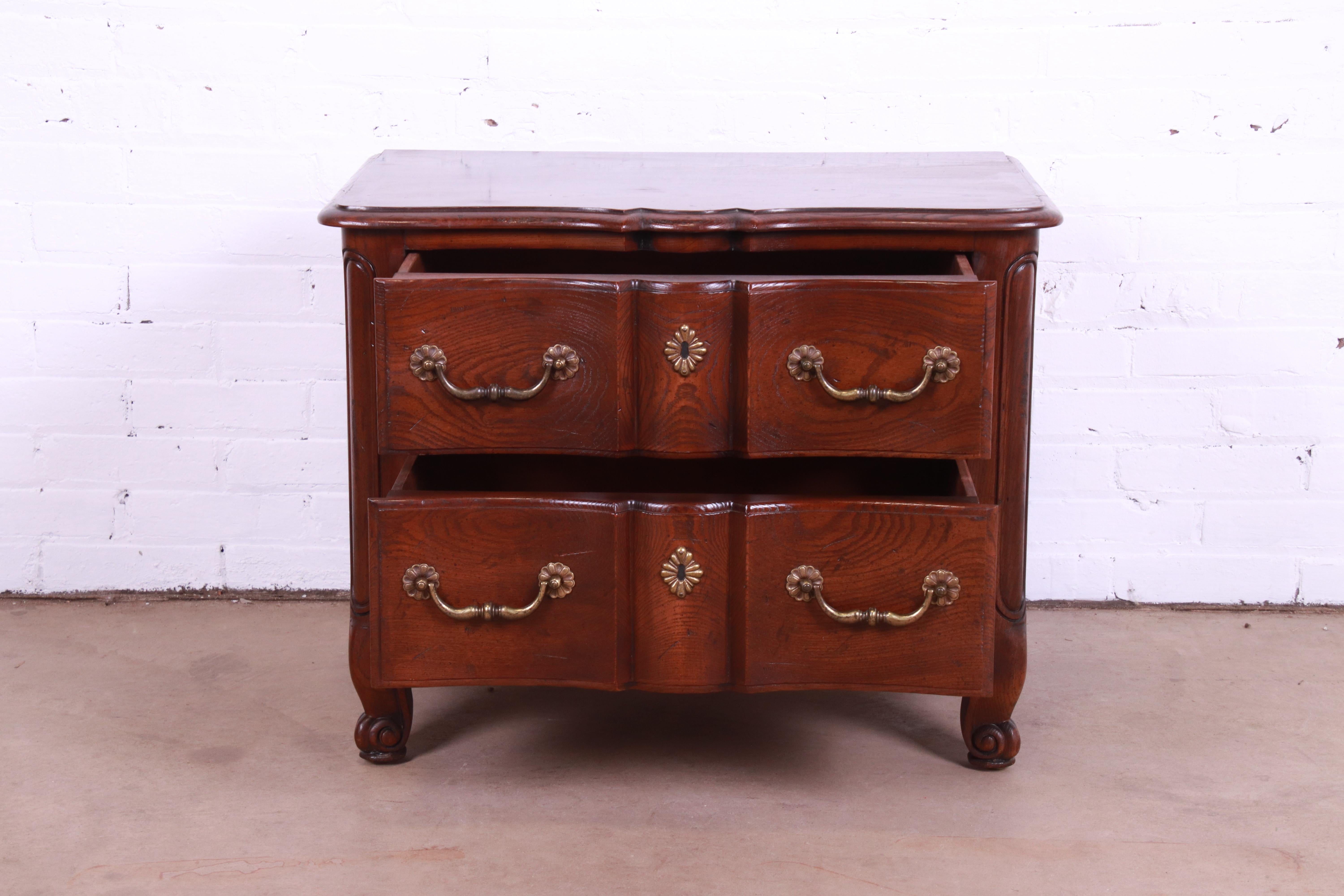 Henredon French Provincial Louis XV Carved Oak Bedside Chest For Sale 2