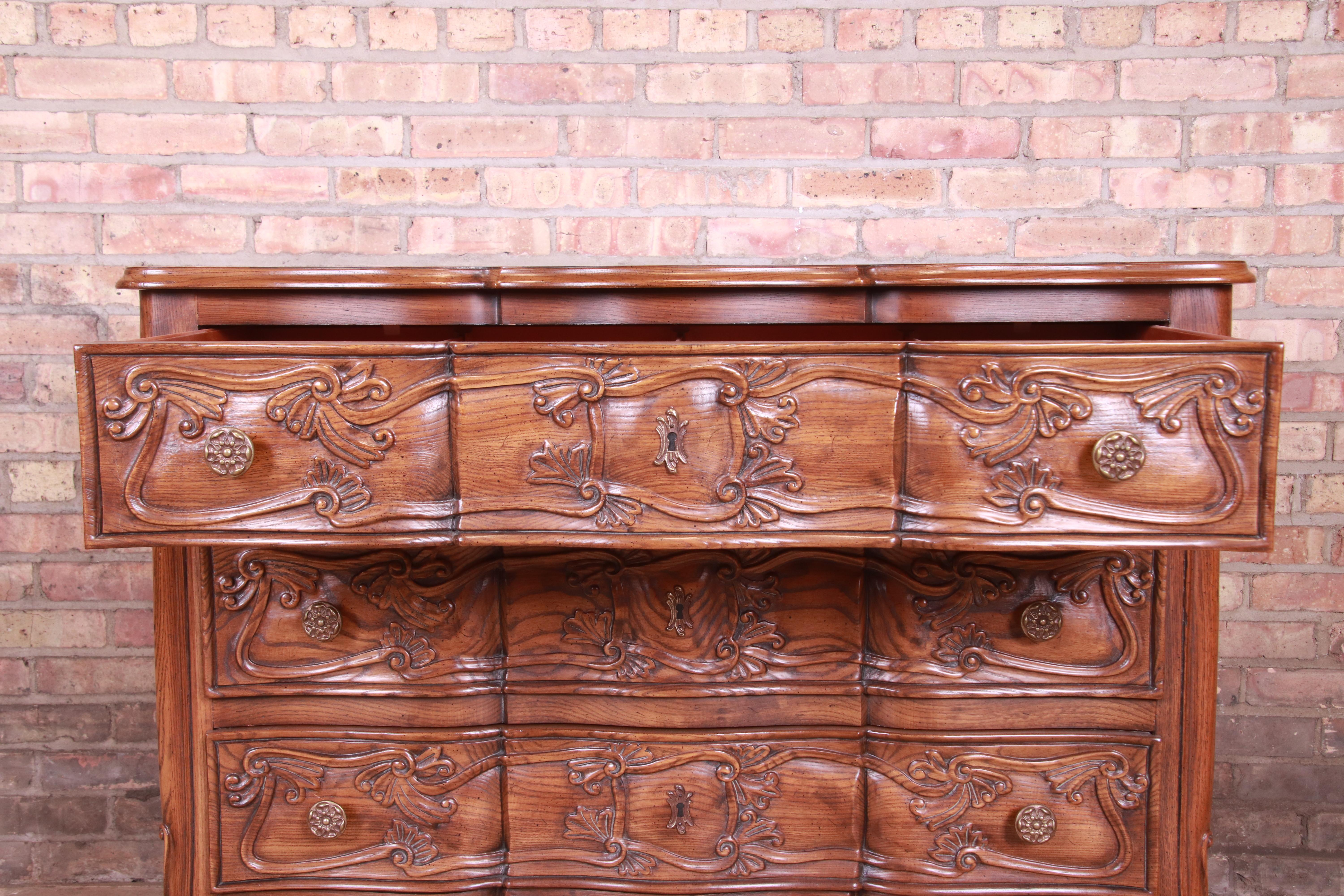 Henredon French Provincial Louis XV Carved Oak Commode or Chest of Drawers 3