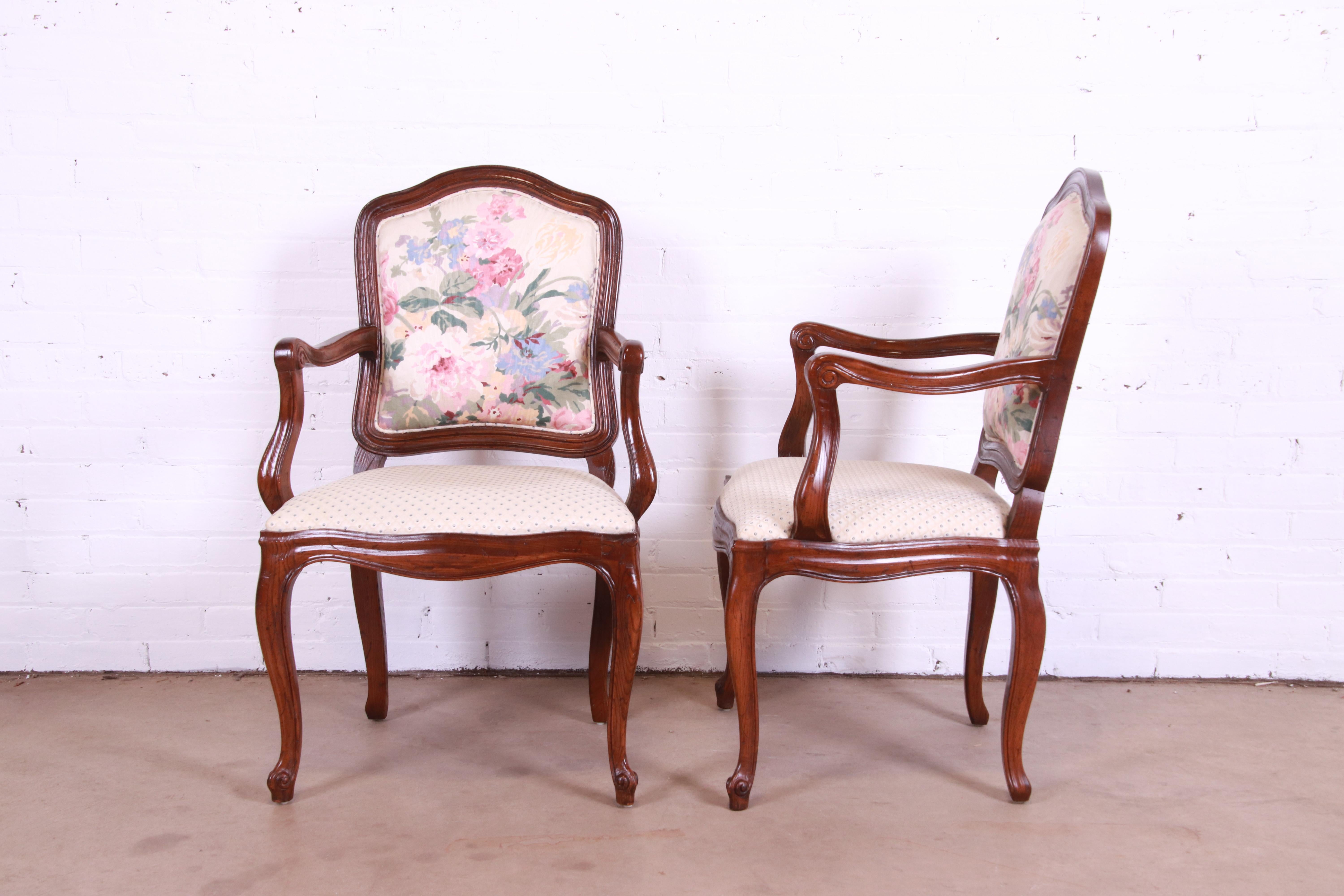 Henredon French Provincial Louis XV Carved Oak Floral Upholstered Dining Chairs For Sale 6