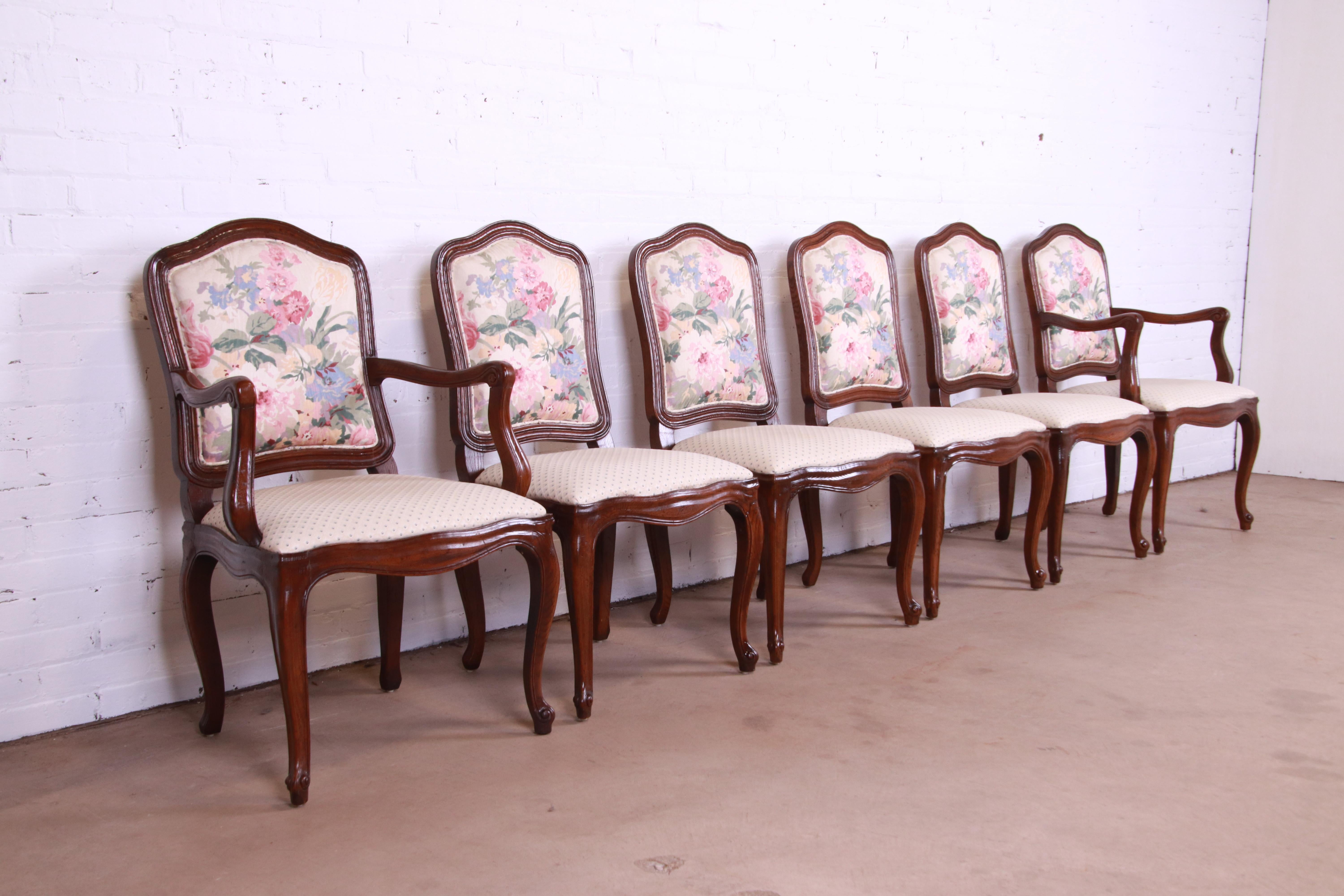 20th Century Henredon French Provincial Louis XV Carved Oak Floral Upholstered Dining Chairs For Sale