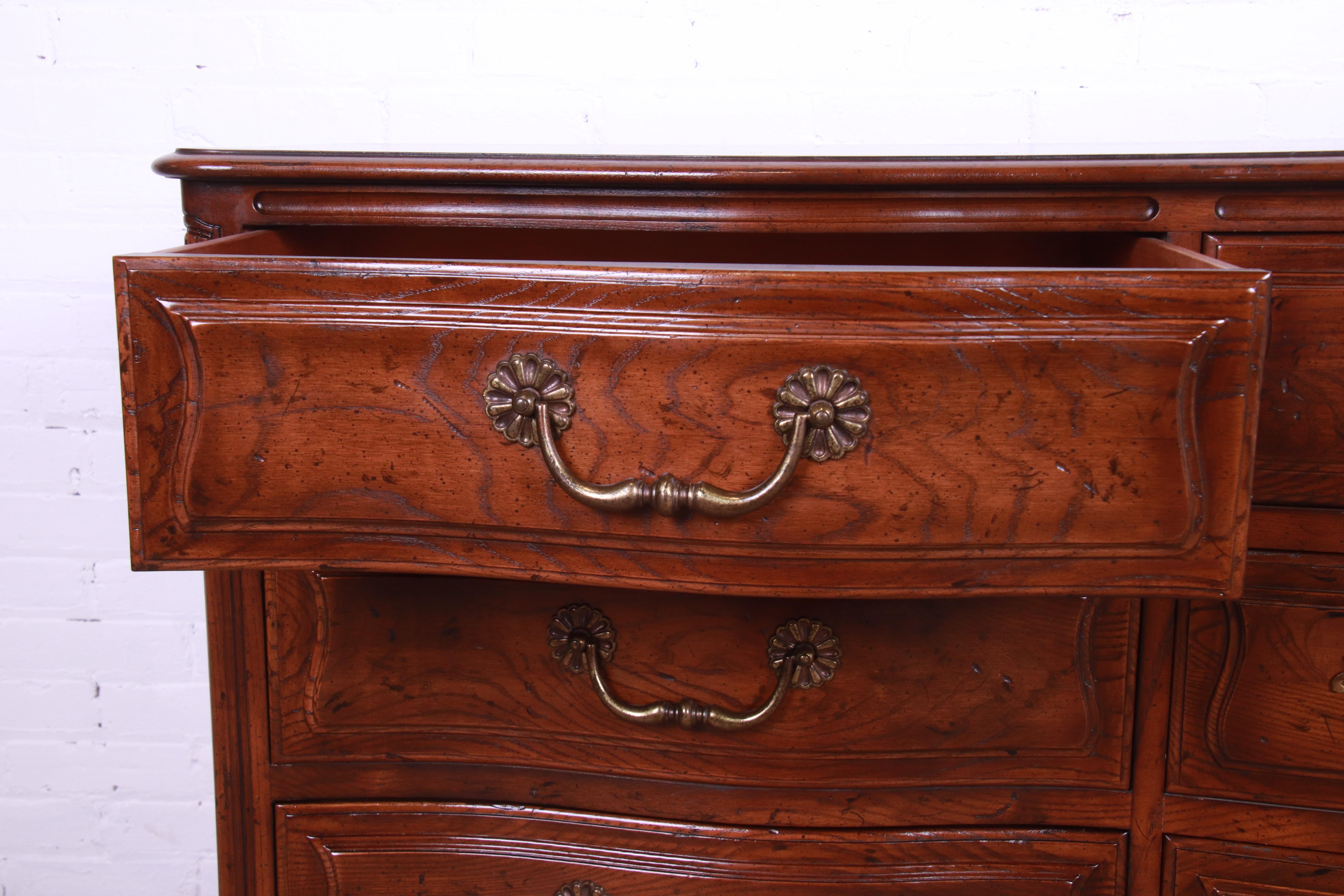 Henredon French Provincial Louis XV Carved Oak Triple Dresser or Credenza 2