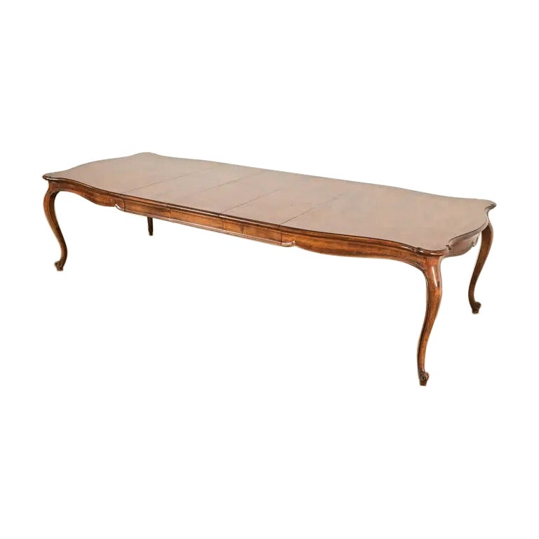 Henredon French Provincial Louis XV Carved Walnut Extension Dining Table