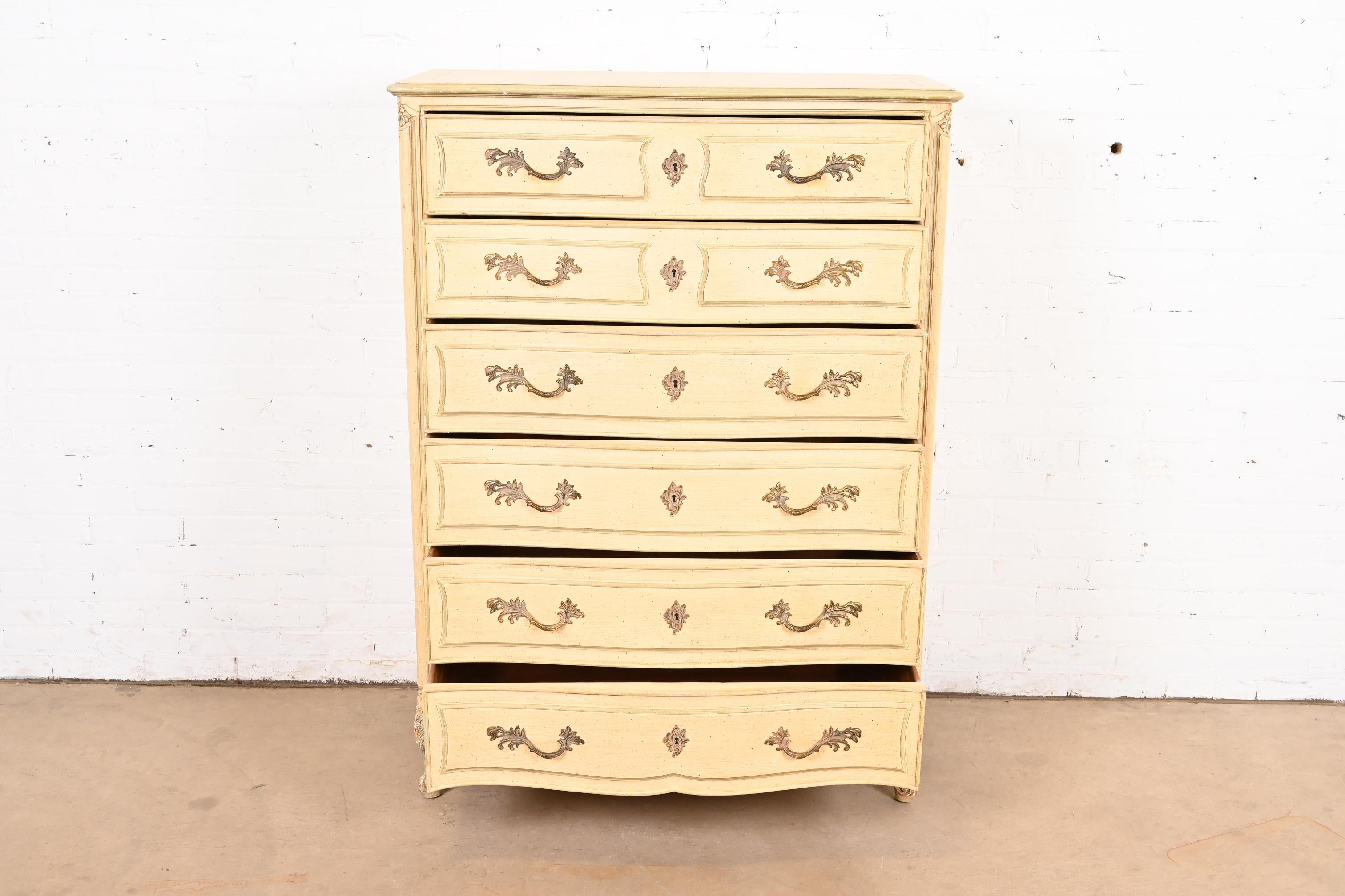 Brass Henredon French Provincial Louis XV Cream Lacquered Highboy Dresser, Circa 1960s For Sale