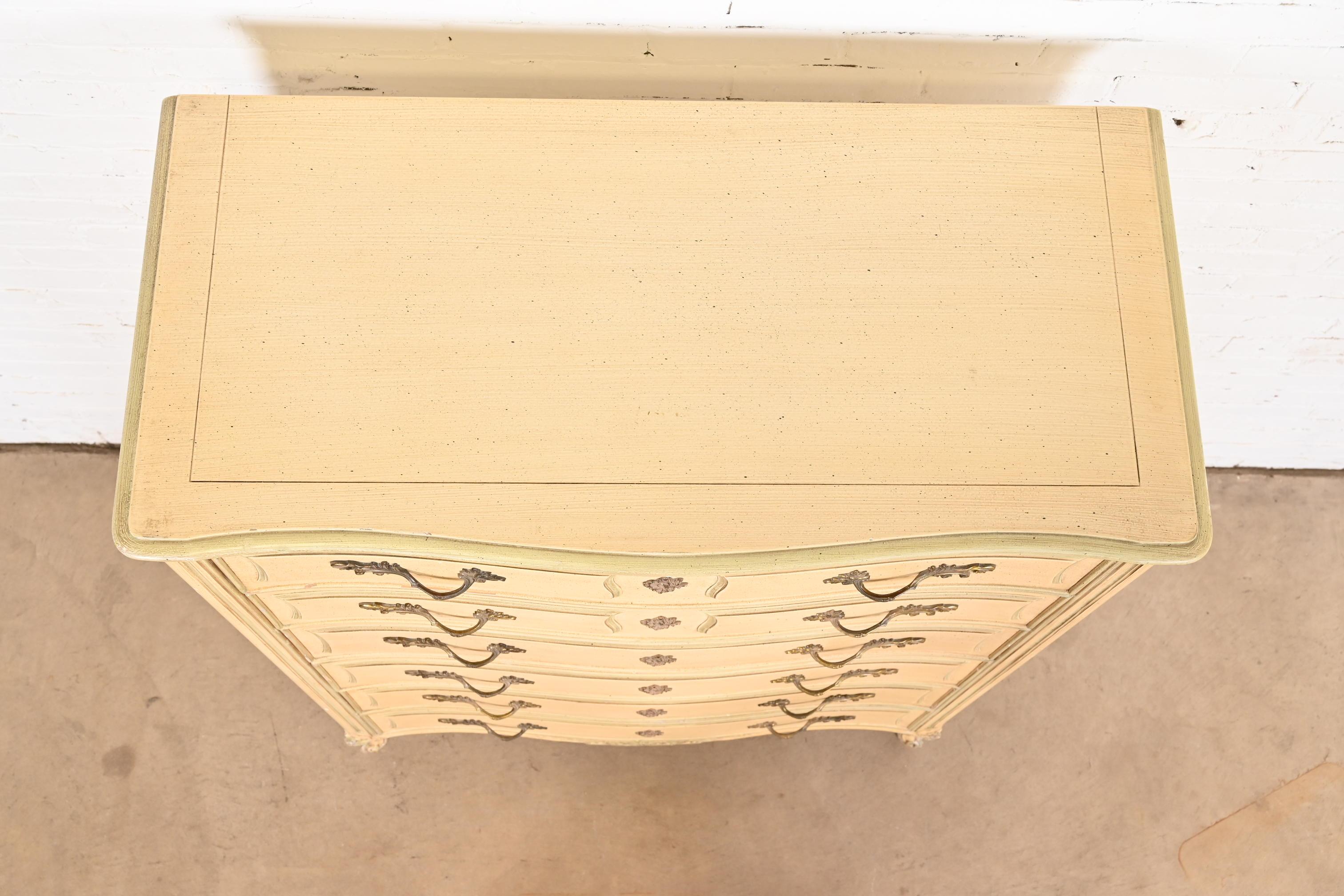Henredon French Provincial Louis XV Cream Lacquered Highboy Dresser, Circa 1960s For Sale 2