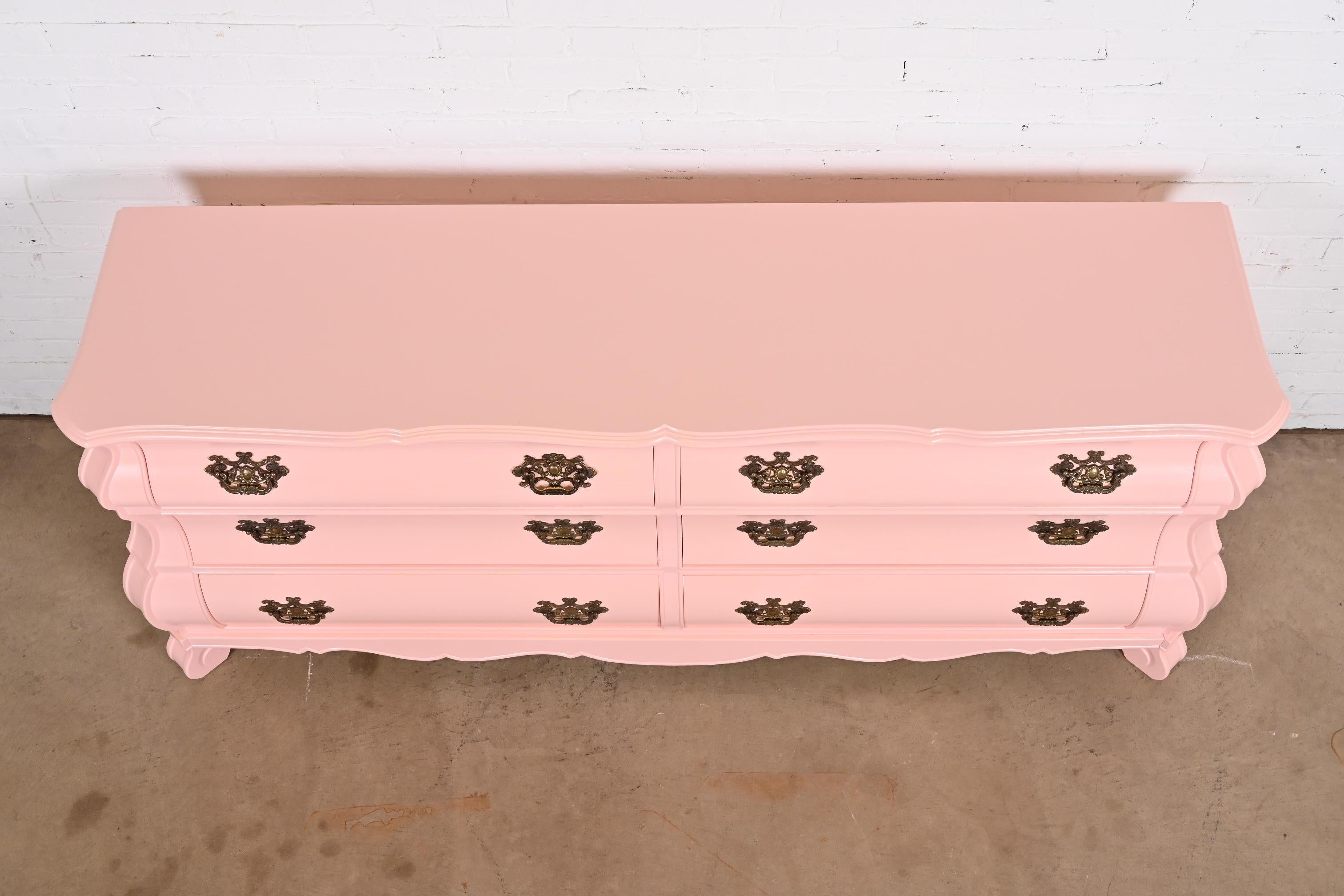Henredon French Provincial Louis XV Pink Lacquered Bombay Form Double Dresser For Sale 3