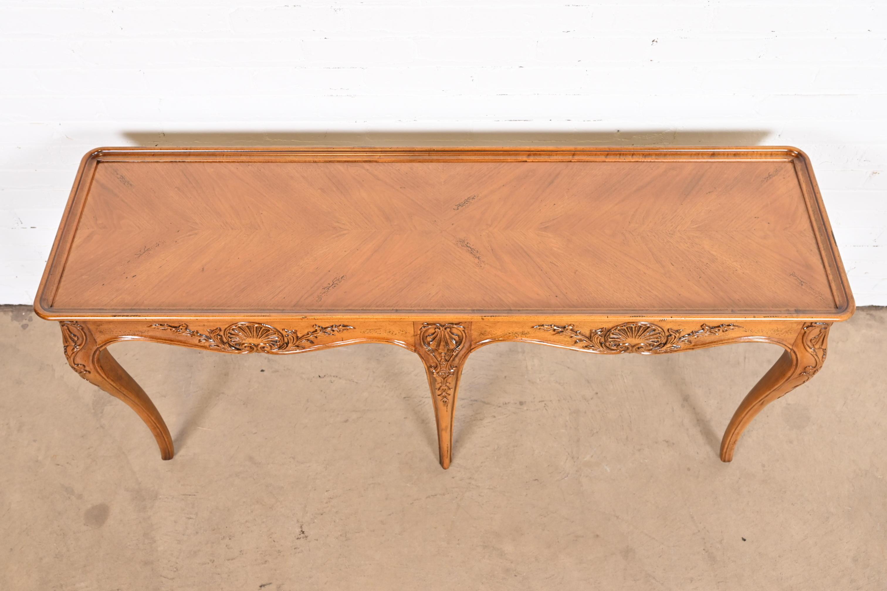 Henredon French Provincial Louis XV Walnut Console or Sofa Table, Refinished 2