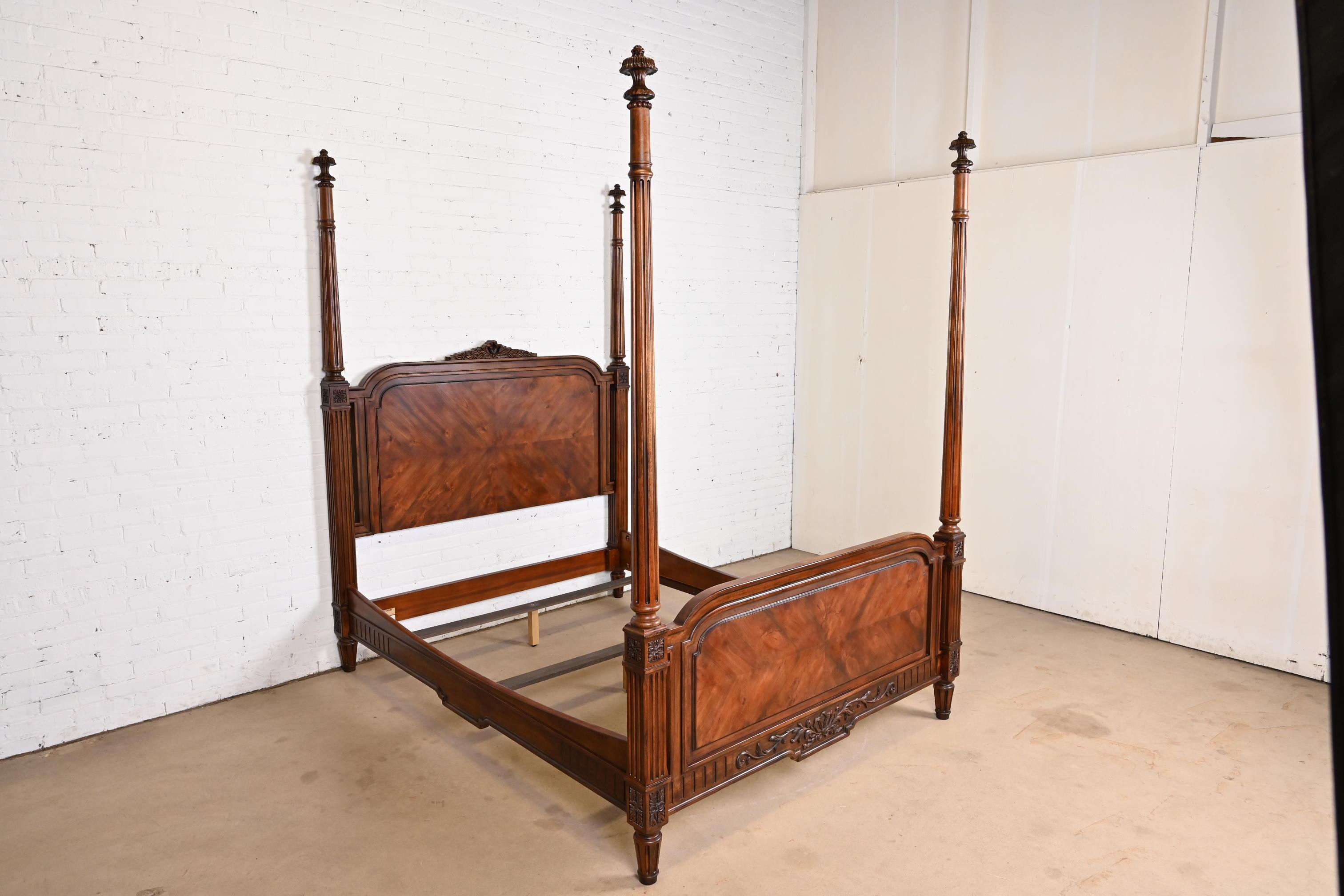 20th Century Henredon French Regency Louis XVI Carved Mahogany and Burl Wood Queen Size Bed