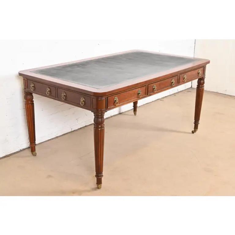 Henredon French Regency Louis XVI Carved Mahogany Leather Top Bureau Plat Desk 5