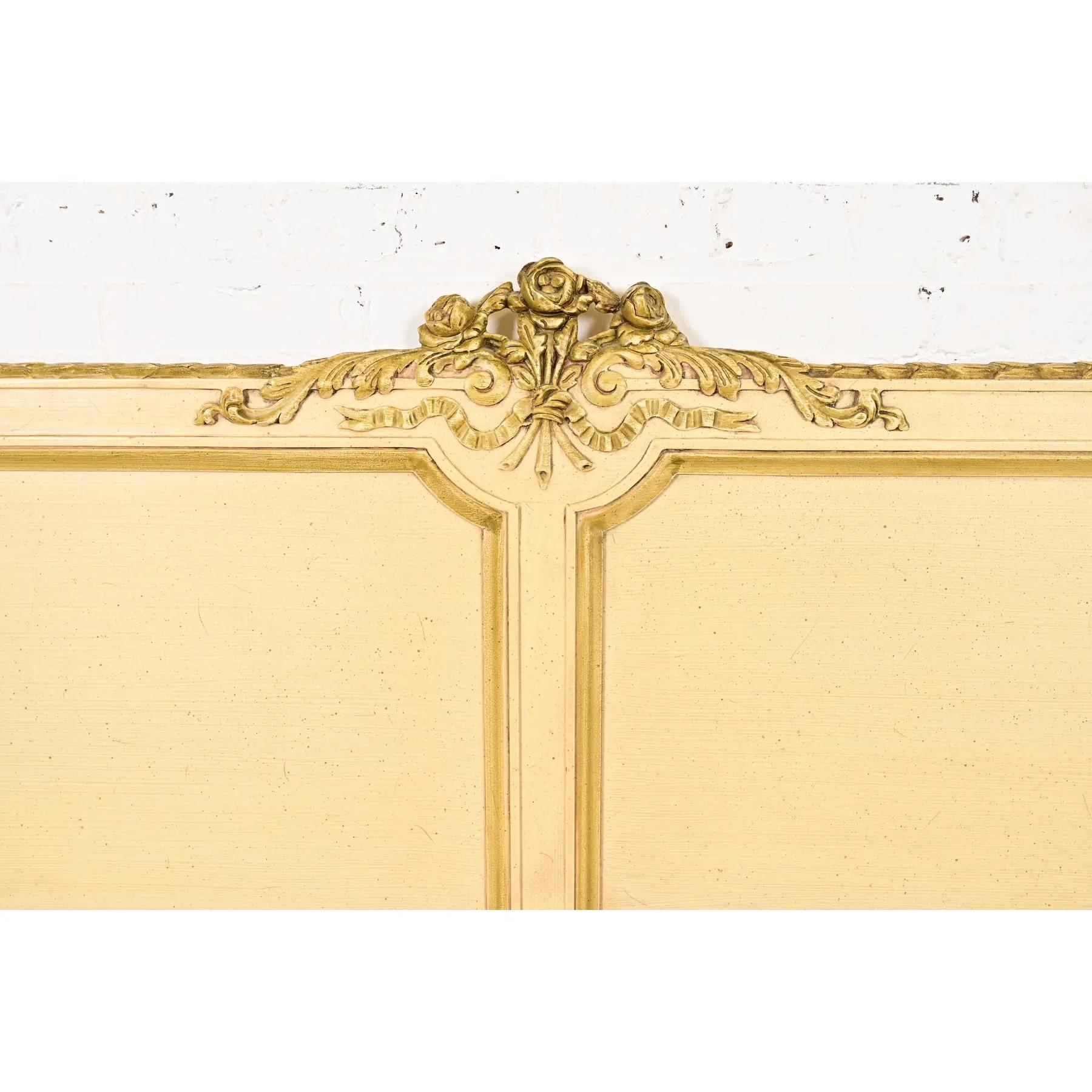 Noce Henredon Testiera king size laccata crema Luigi XVI Regency francese in vendita