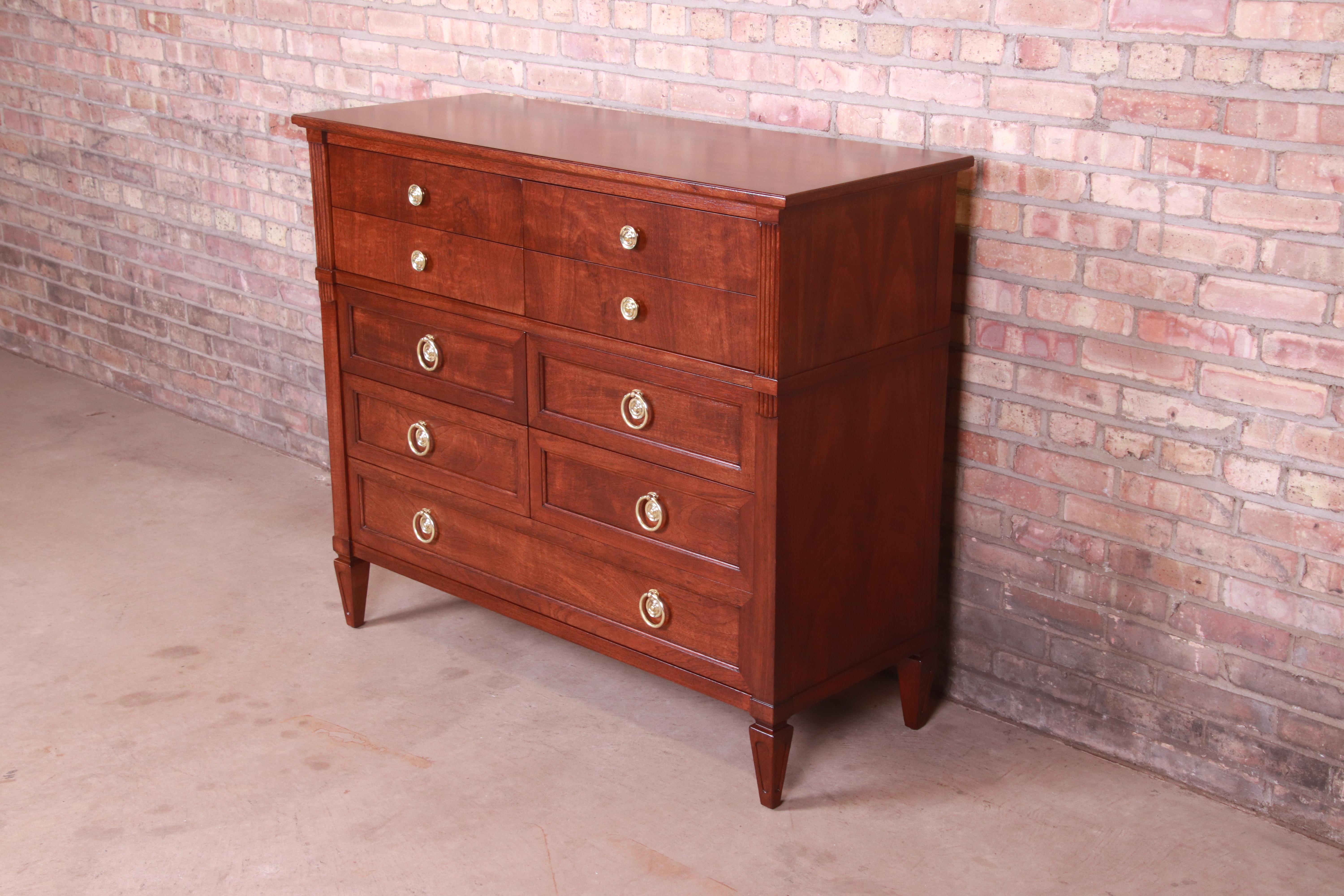Henredon French Regency Louis XVI Mahogany Chest of Drawers, Newly Refinished In Good Condition In South Bend, IN