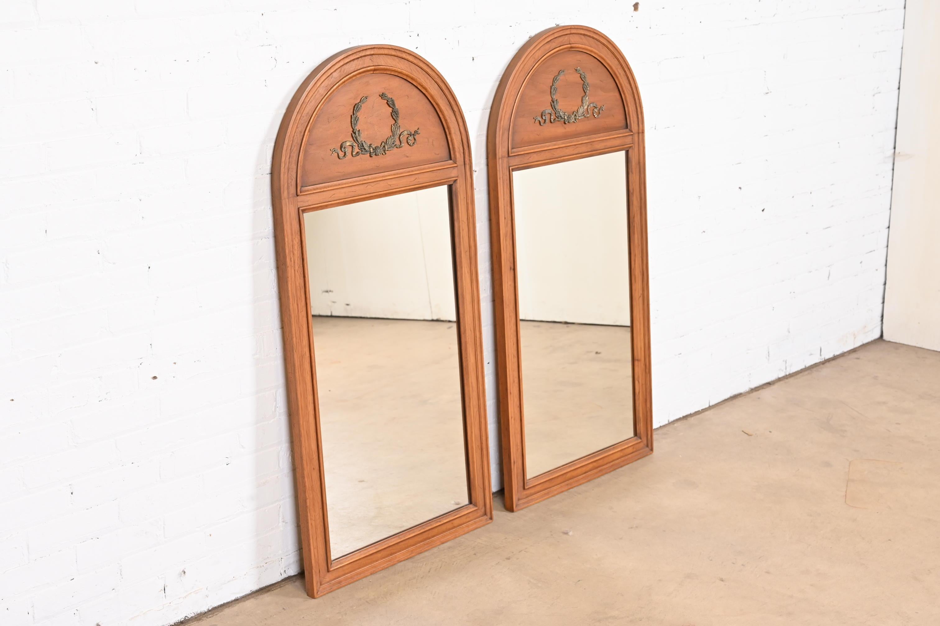 American Henredon French Regency Louis XVI Walnut and Brass Arched Wall Mirrors, Pair For Sale