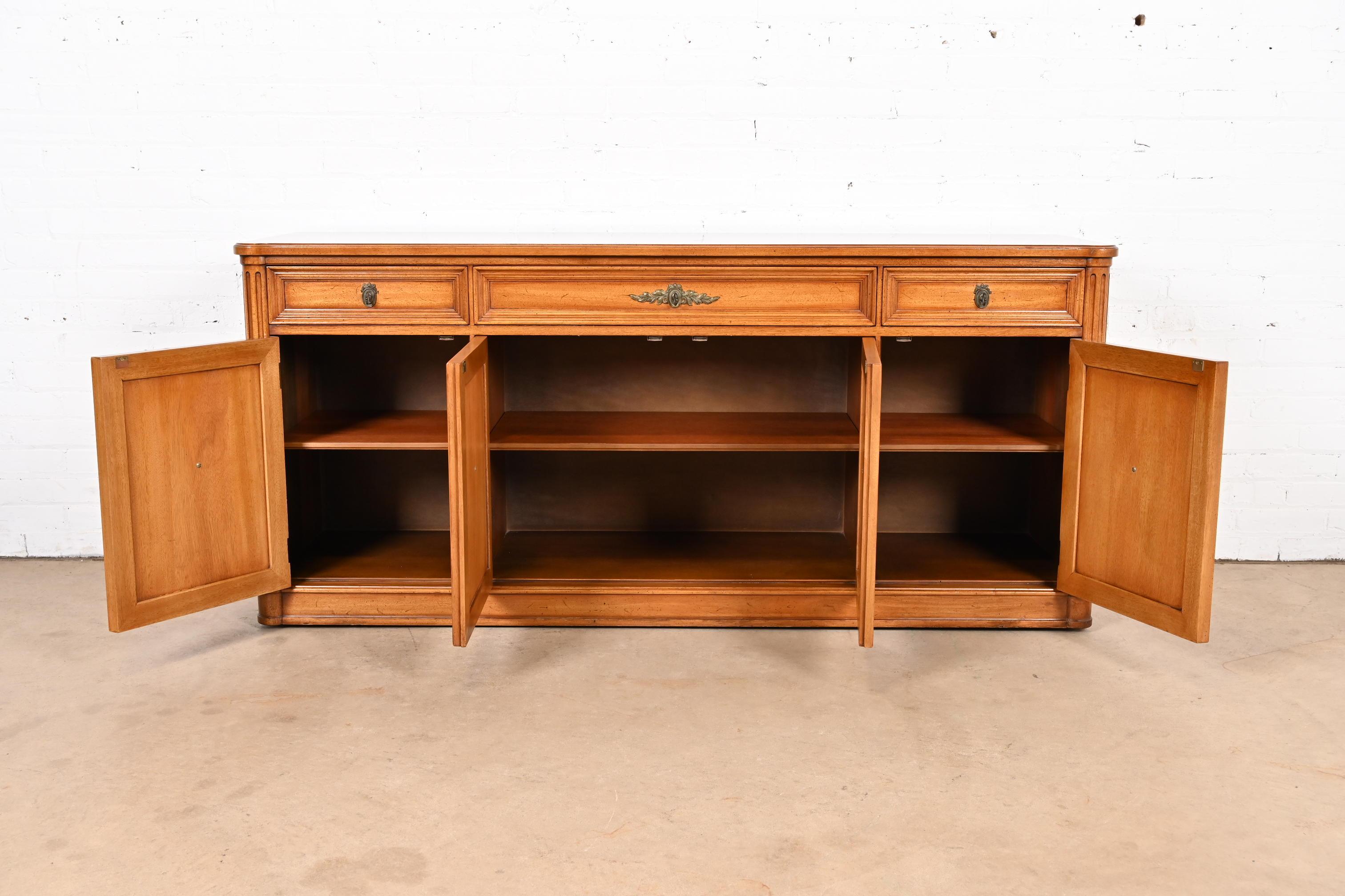 Henredon French Regency Louis XVI Walnut Sideboard Credenza or Bar Cabinet 1