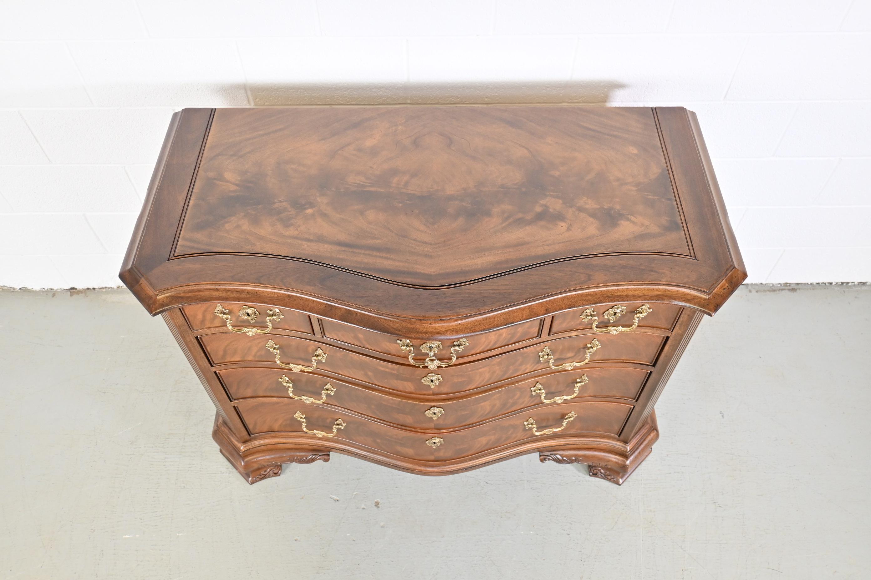 Henredon French Style Chest of Drawers 2