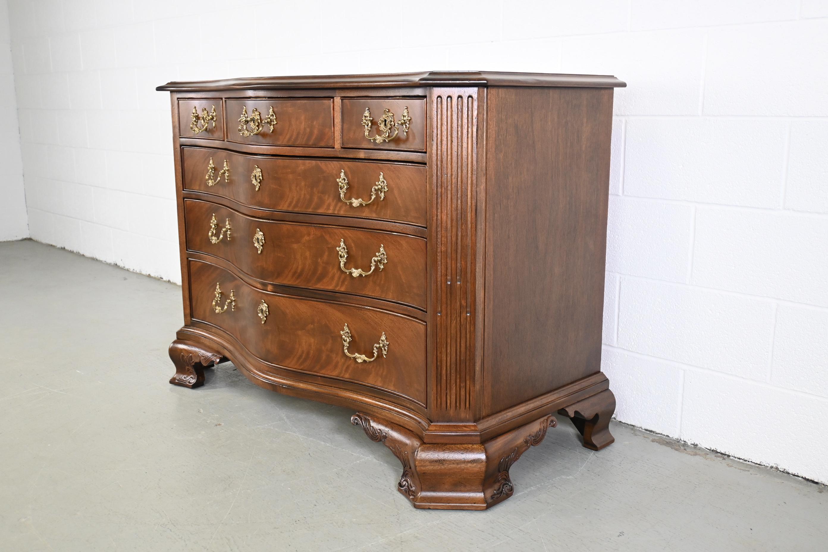 American Henredon French Style Chest of Drawers