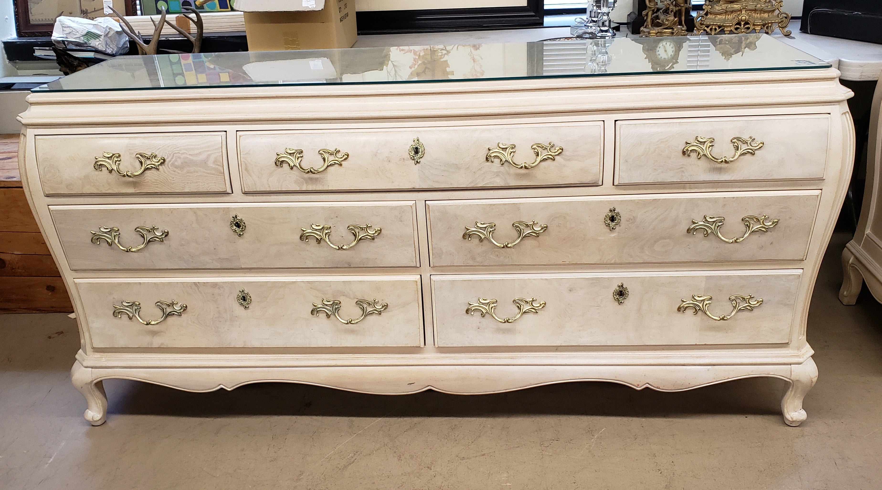 Henredon Fruitwood Bombe Dresser with Pickled Finish and Protective Glass Top In Good Condition For Sale In Germantown, MD