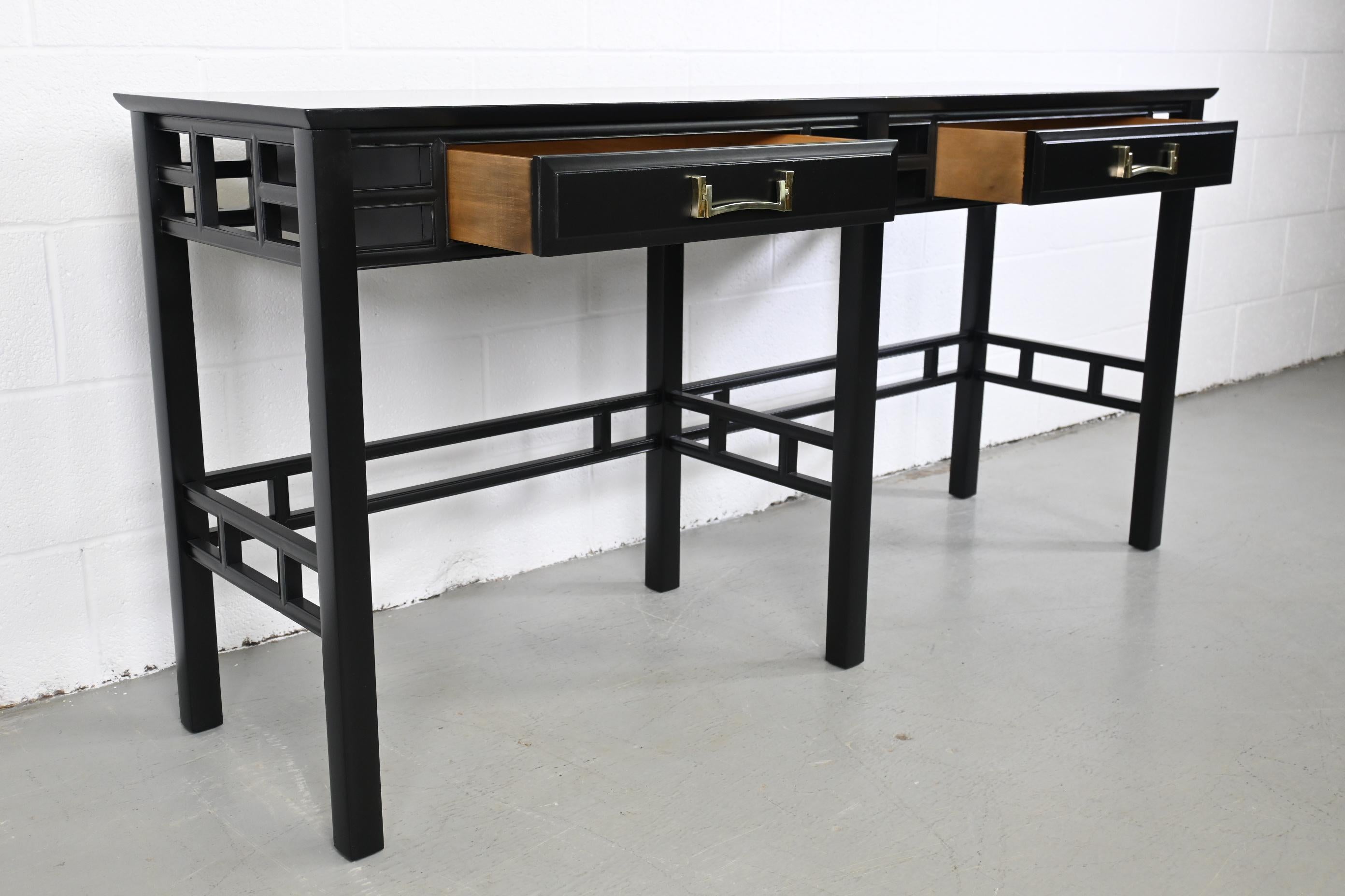 Mid-20th Century Henredon Furniture Black Lacquered Console Table